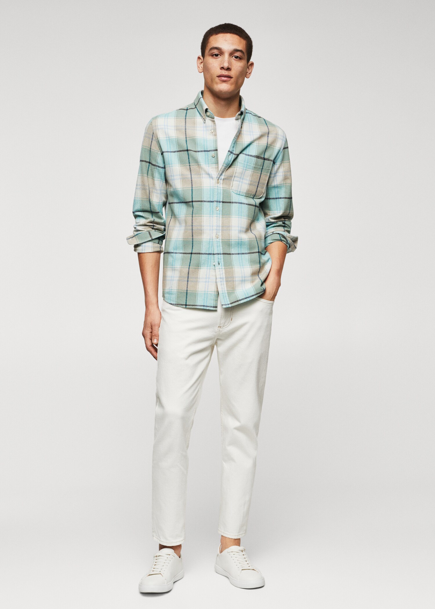 Camisa regular fit cotó quadres - Pla general