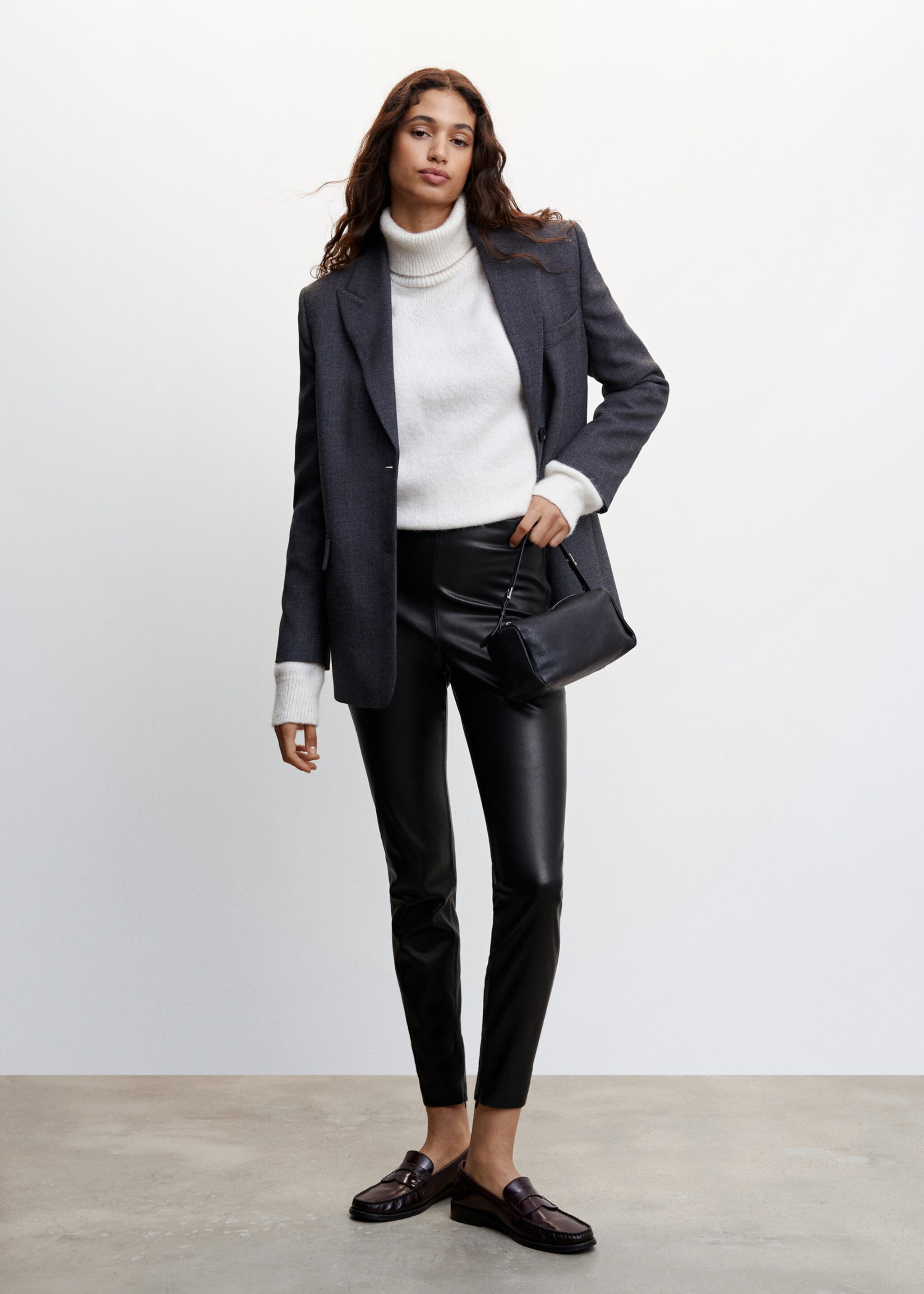 Leather-effect leggings with split hems - General plane