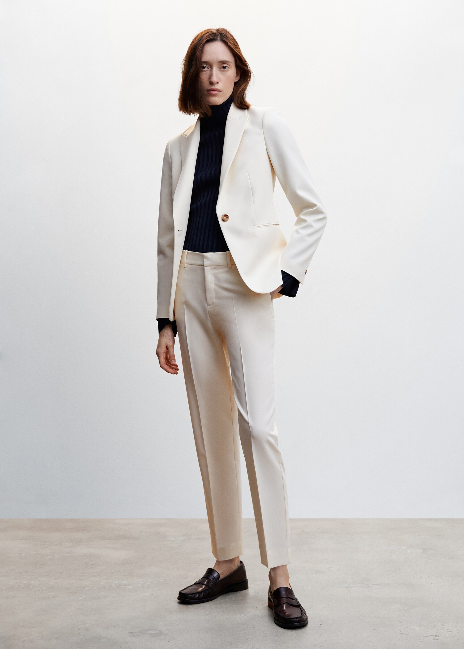 Straight suit trousers - General plane