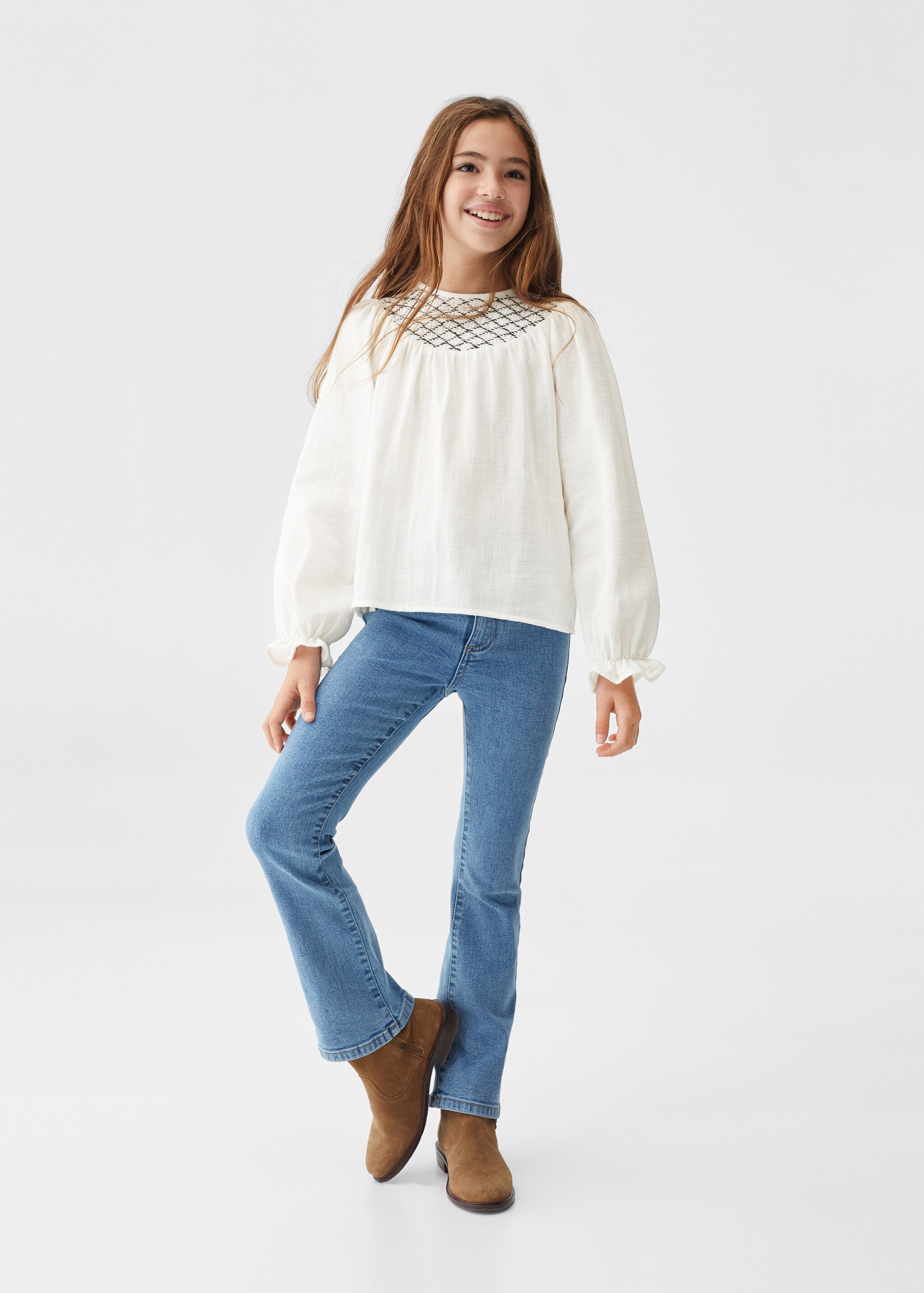 Embroidered details blouse - General plane