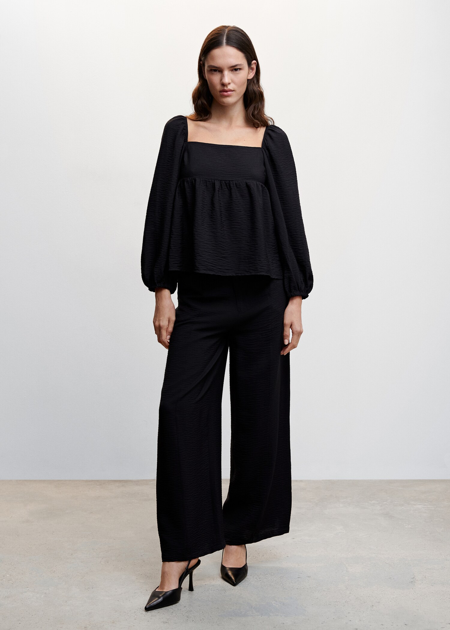 Puffed sleeves blouse - General plane