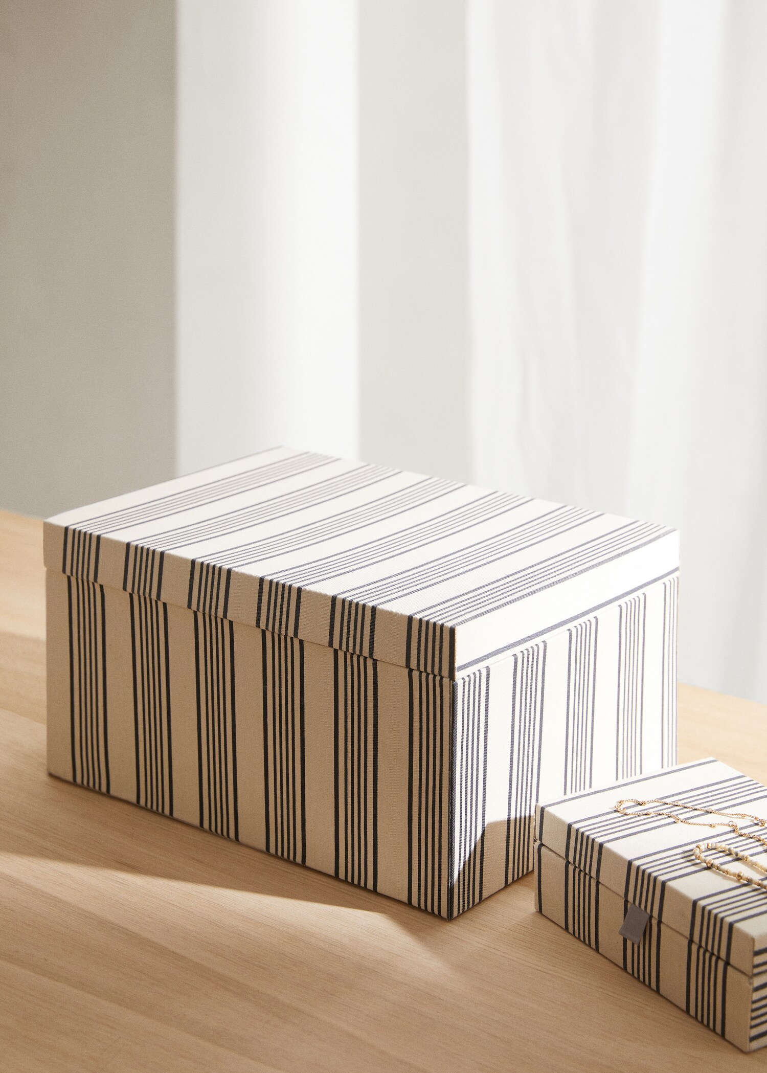 Fabric box 12x09cm - General plane