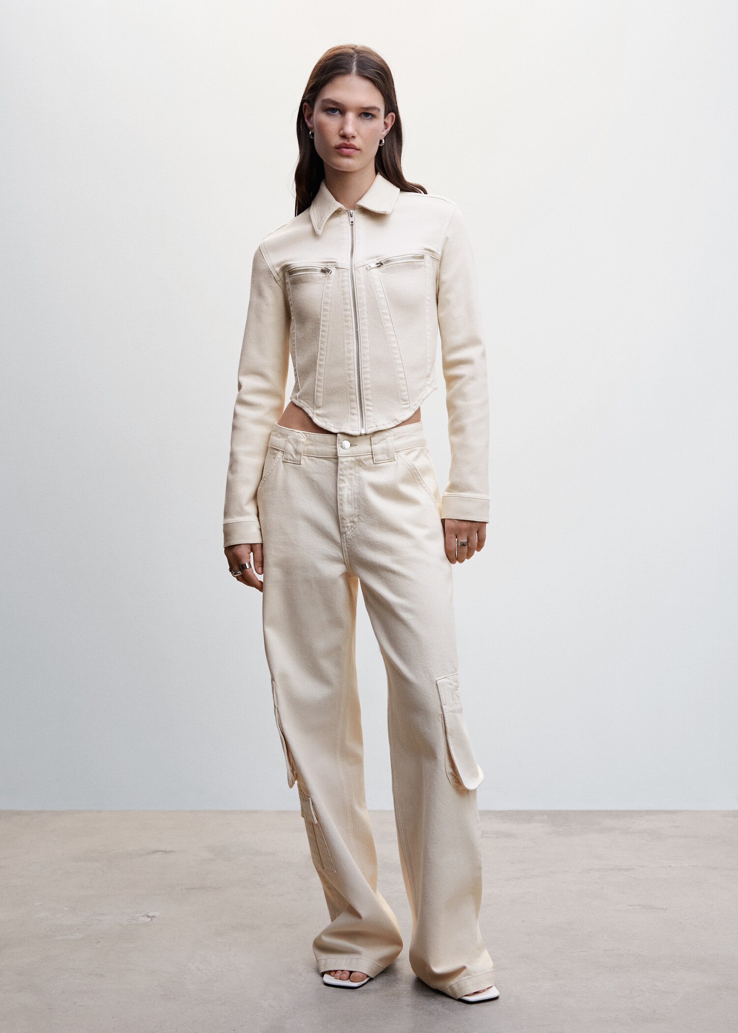 Rounded hem jacket - General plane