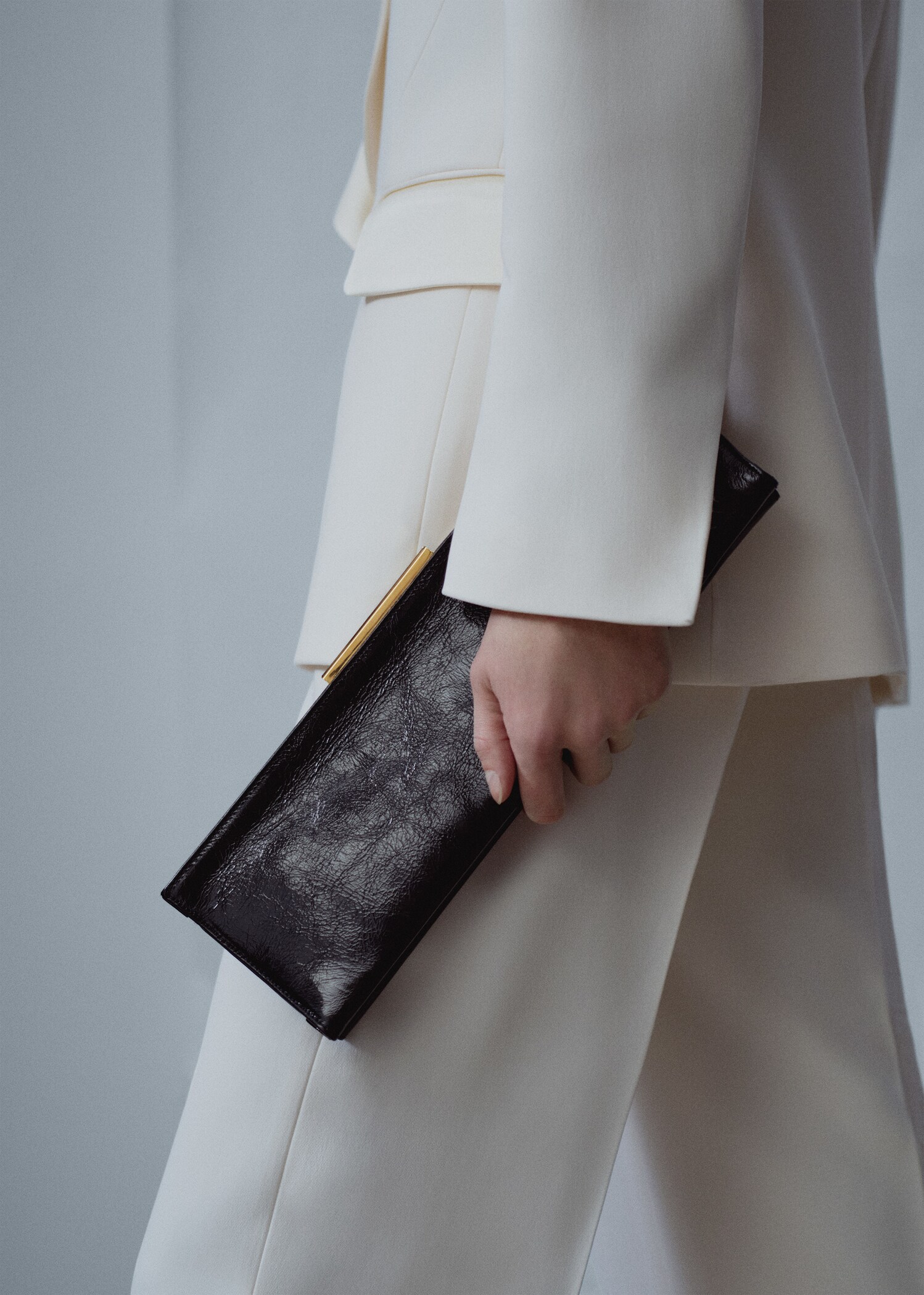Leather clutch bag - General plane