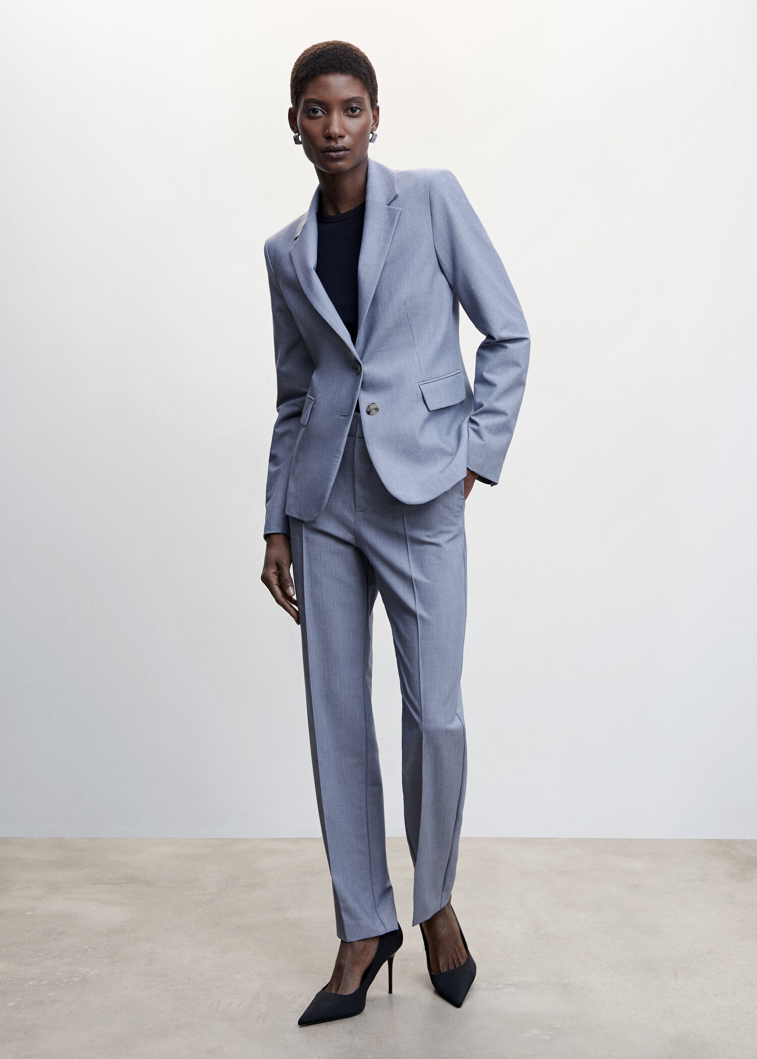 Peak lapel suit blazer - General plane