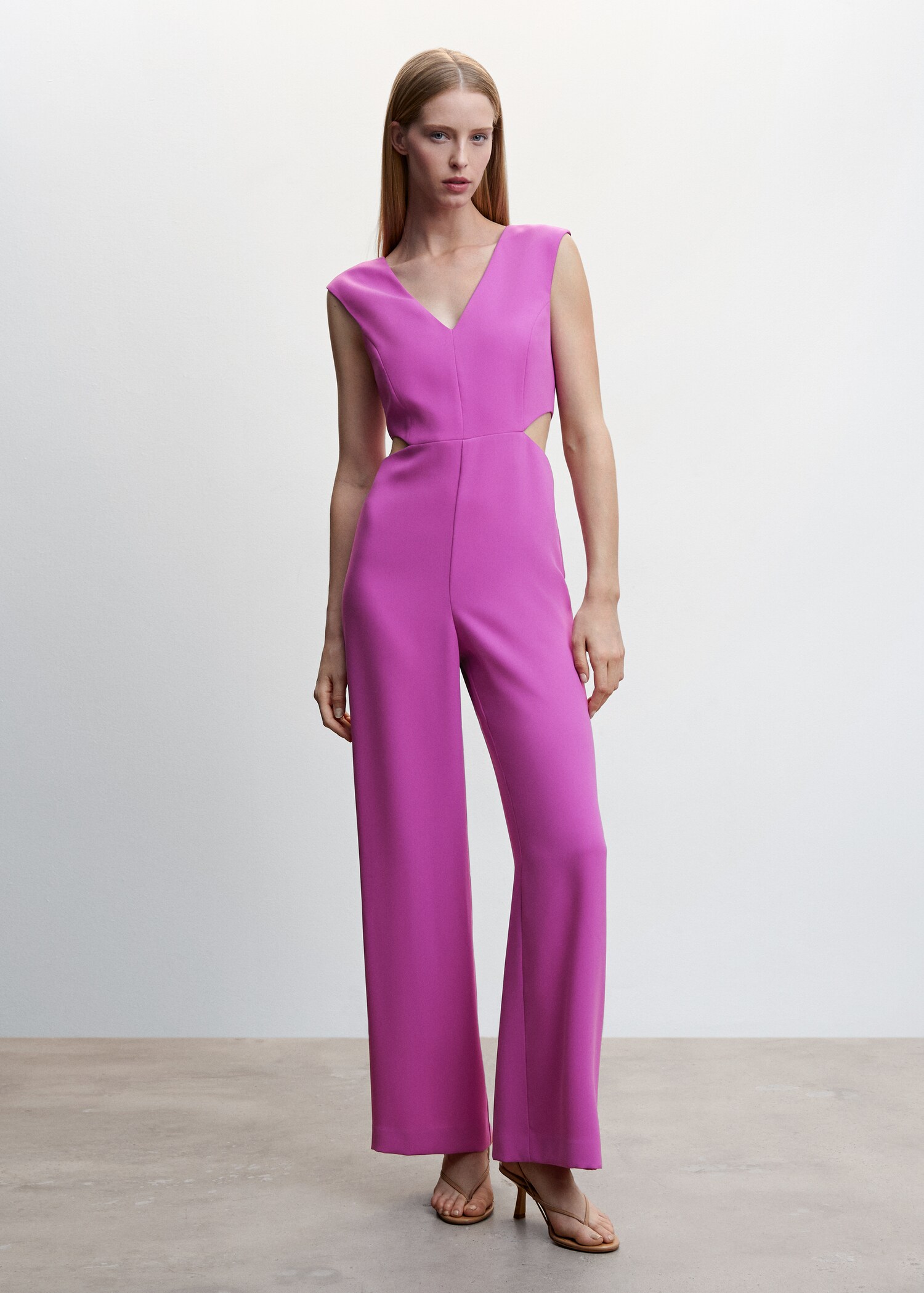 Langer Jumpsuit mit Schlitzen - Allgemeine Ansicht