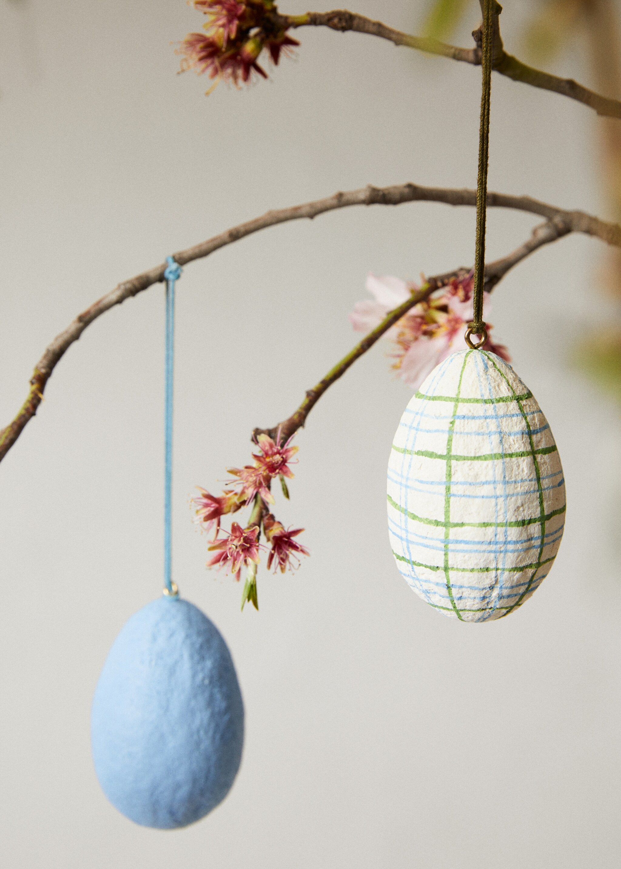 Hanging easter eggs (Pack of 2) - General plane, Sky Blue. Ref: 47066307-00.