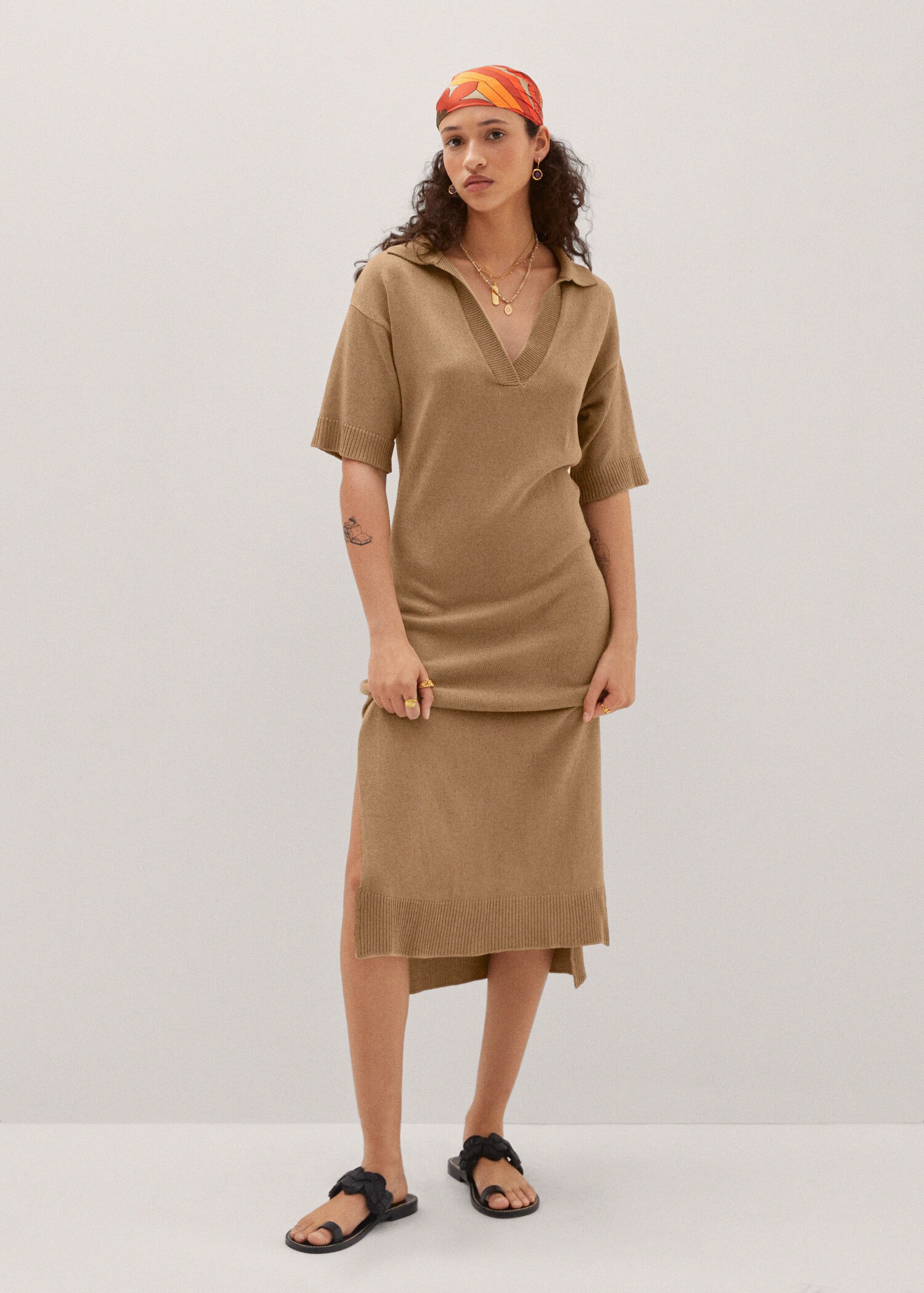 Vestido punto aberturas - Plano general