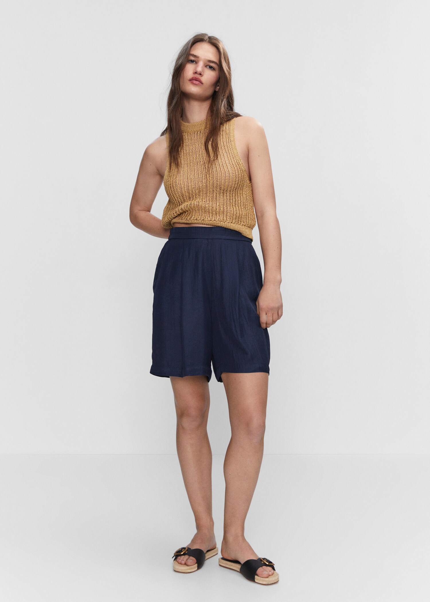 Elastic waist Bermuda shorts - General plane