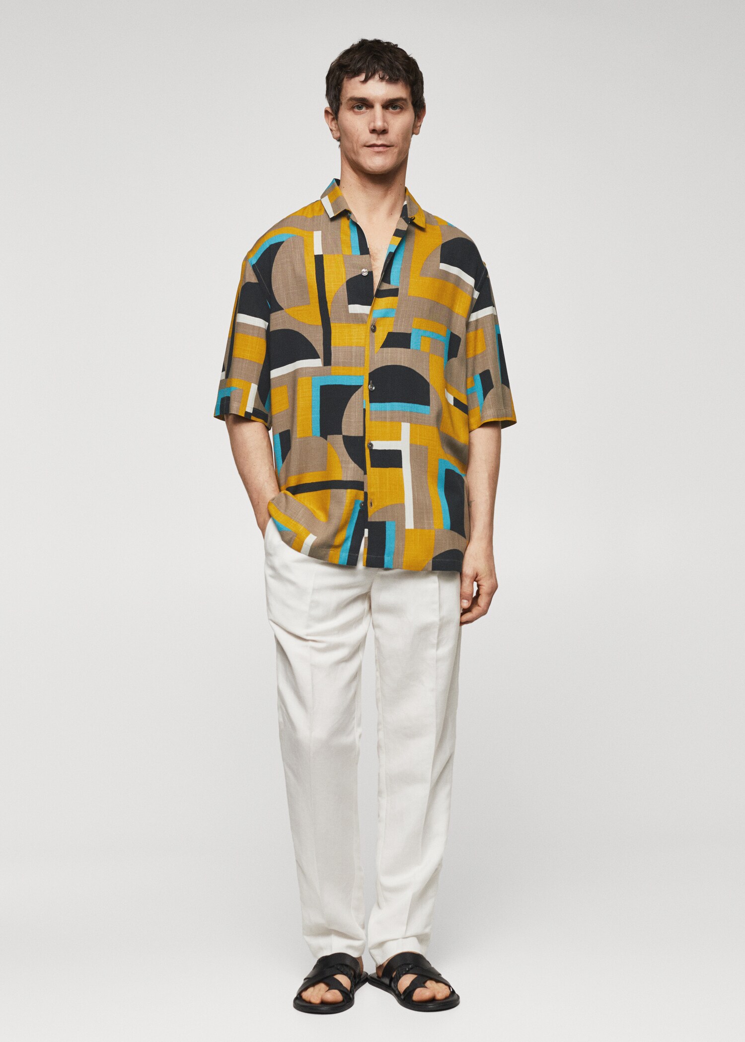Regular Fit-Hemd mit geometrischem Muster - Allgemeine Ansicht