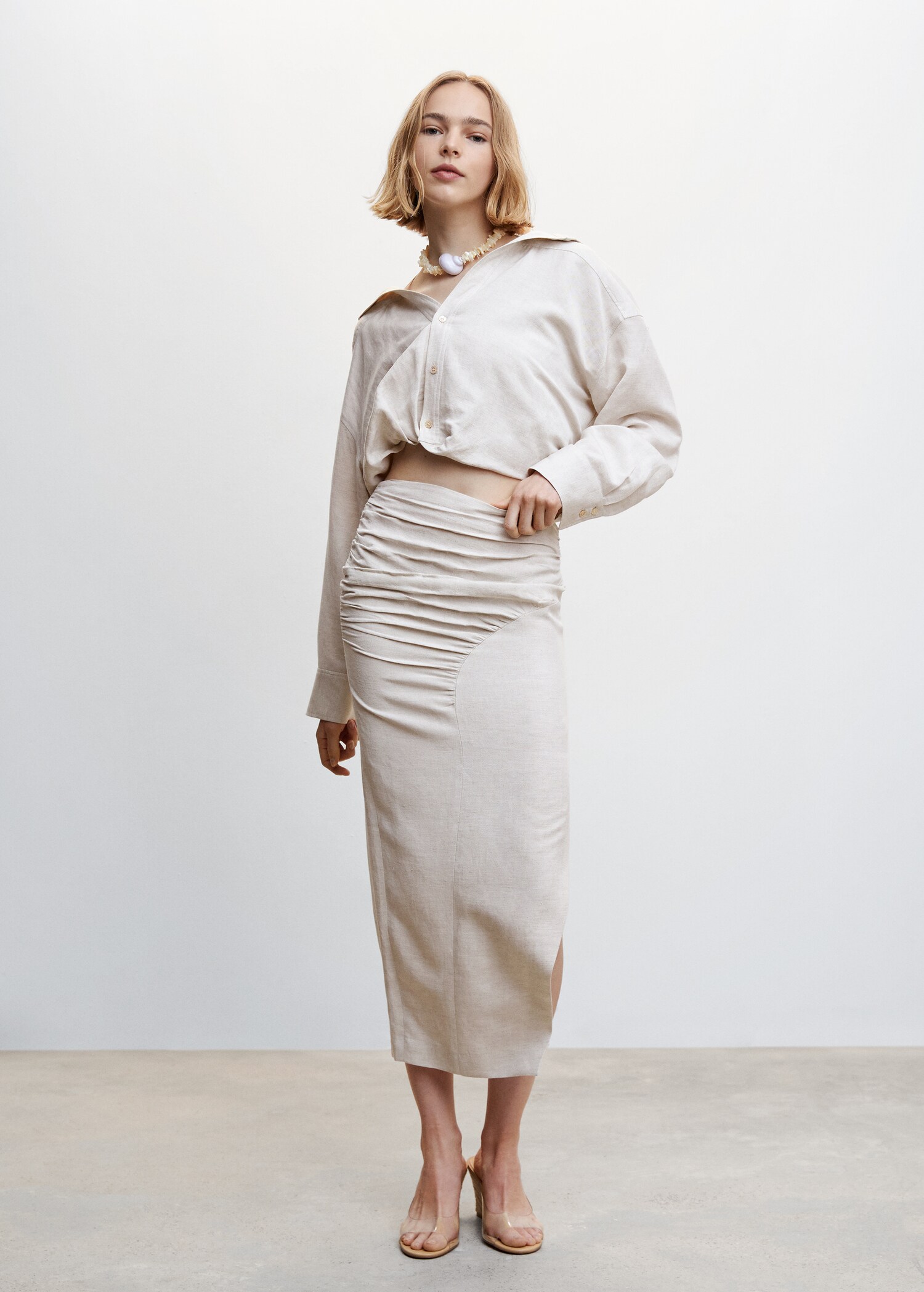 Camisa crop abullonada - Plano general