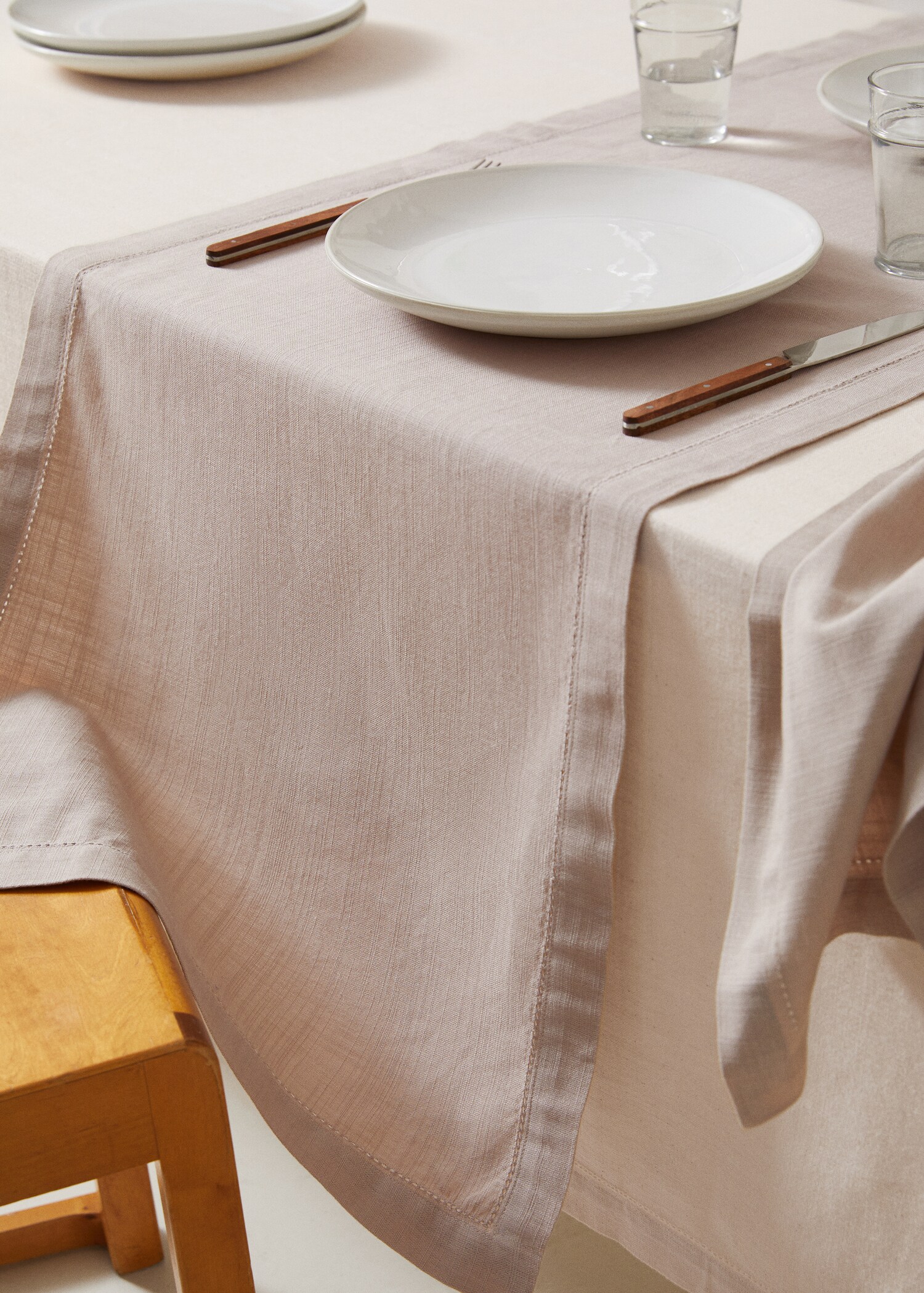 Hemstitch table runner - General plane