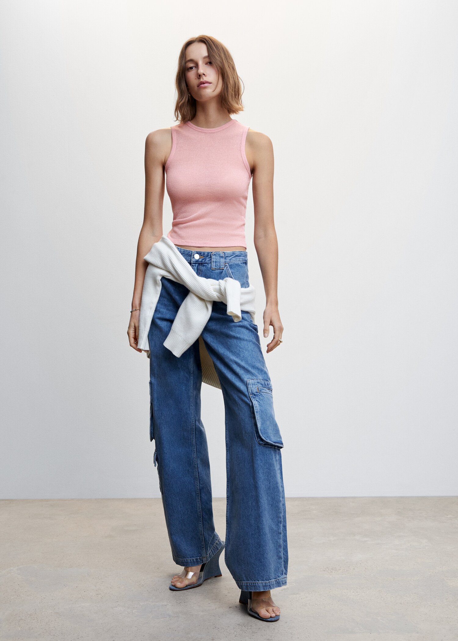 Semi-transparent knitted top - General plane