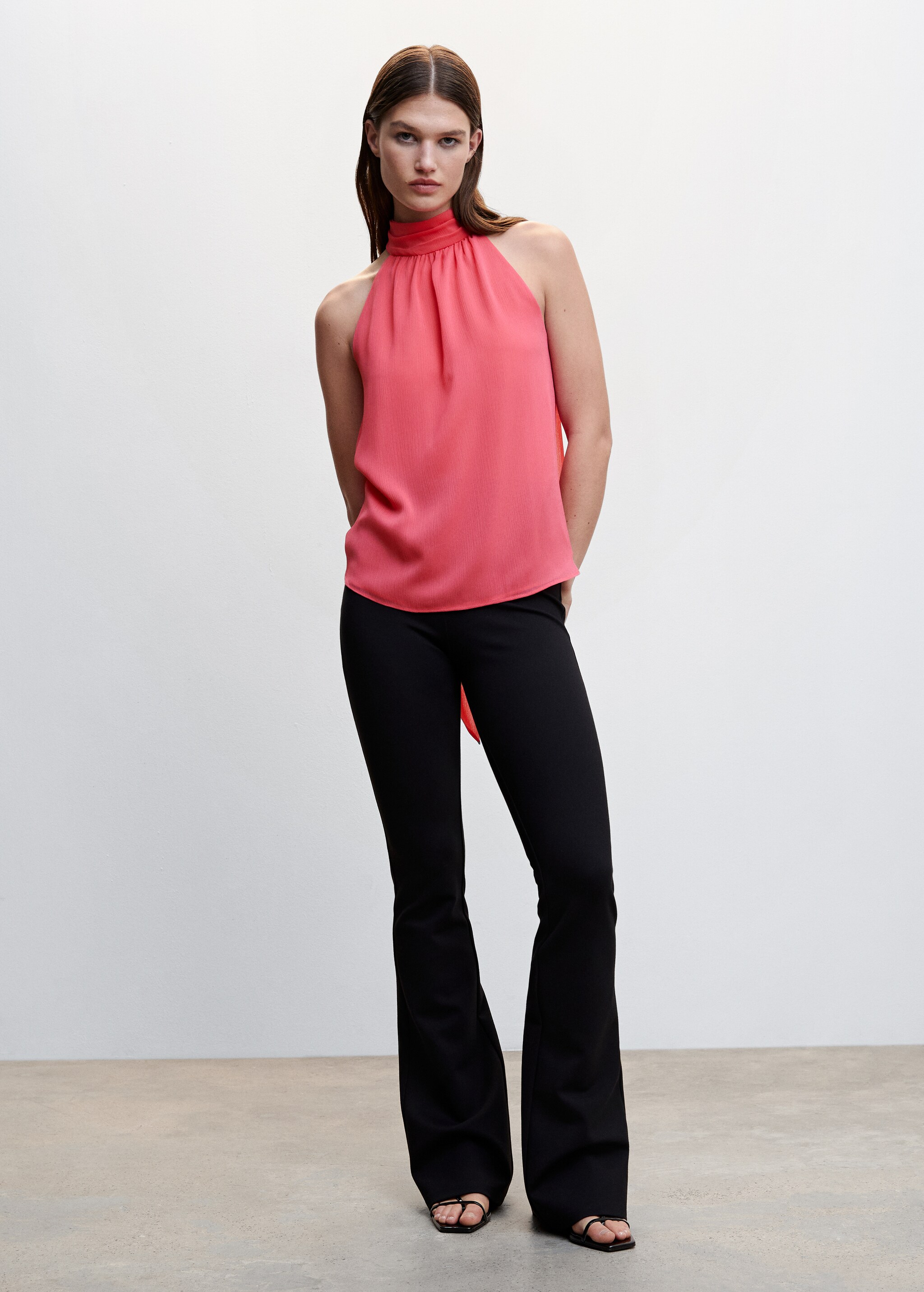 Halter neck blouse with bow - General plane