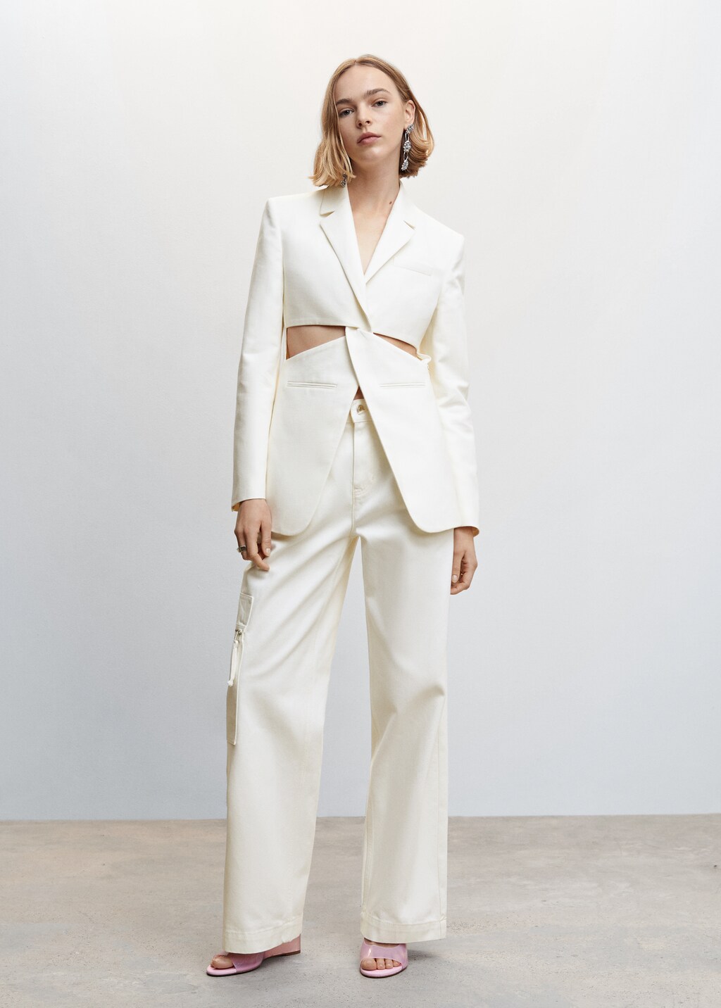 Linen blazer with cut out