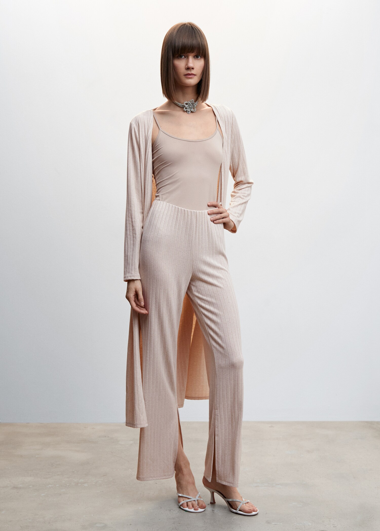 Ribbed knit trousers - General plane