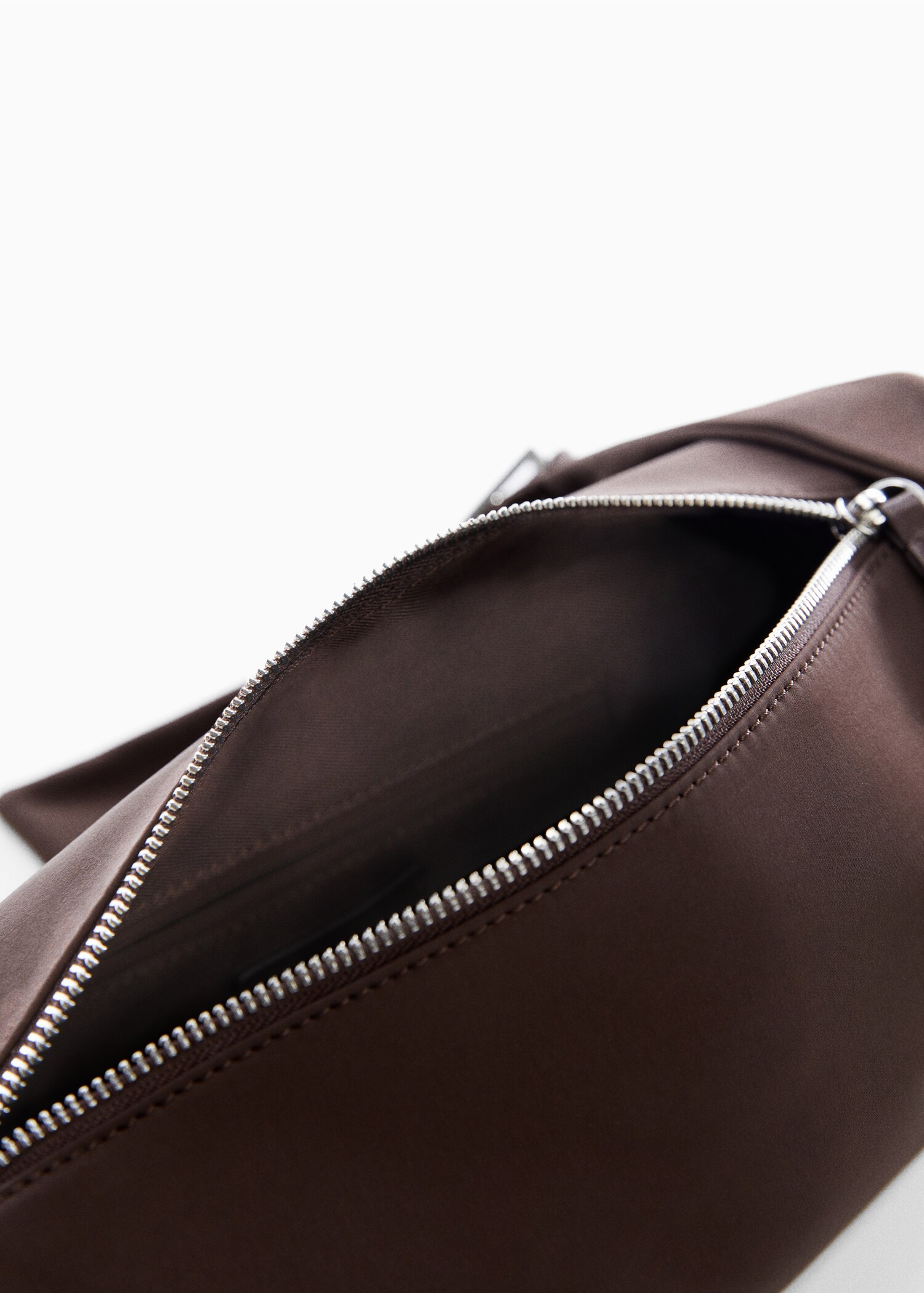 Shoulder bag with buckle - General plane