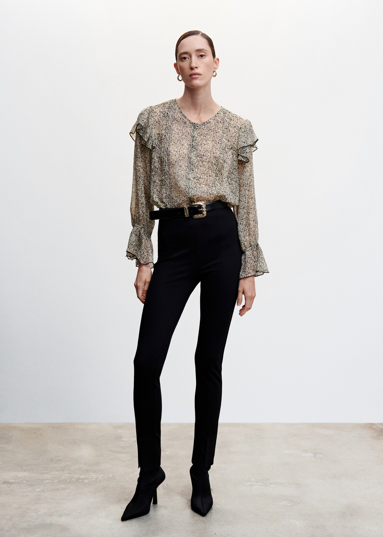 Floral print blouse - General plane