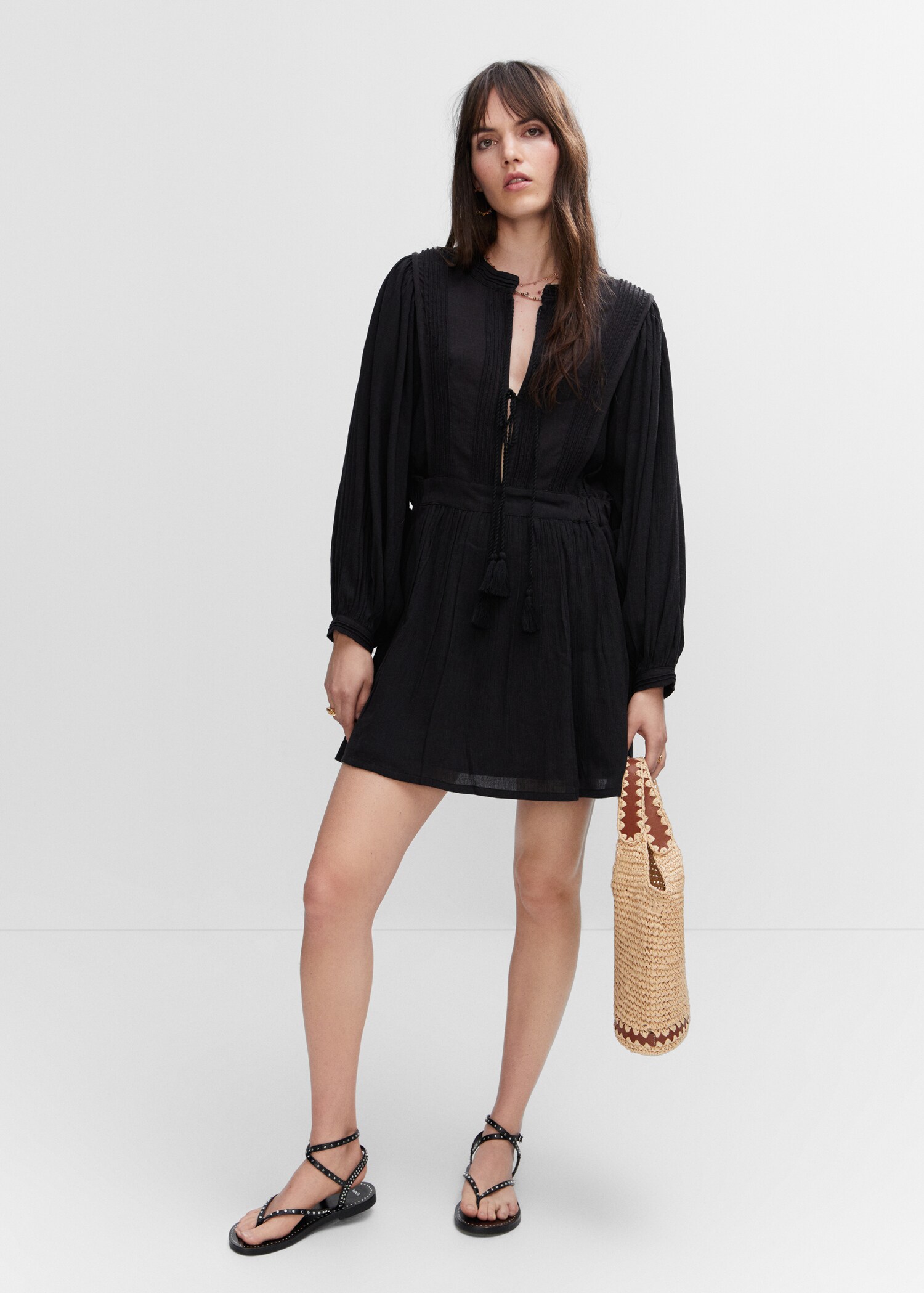 Textured dress with bows - General plane
