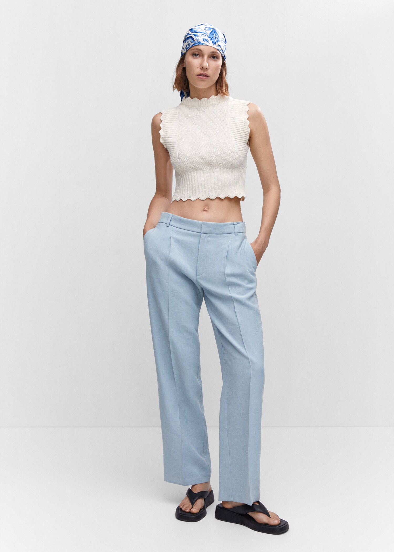 Pantalón recto pinzas - Plano general