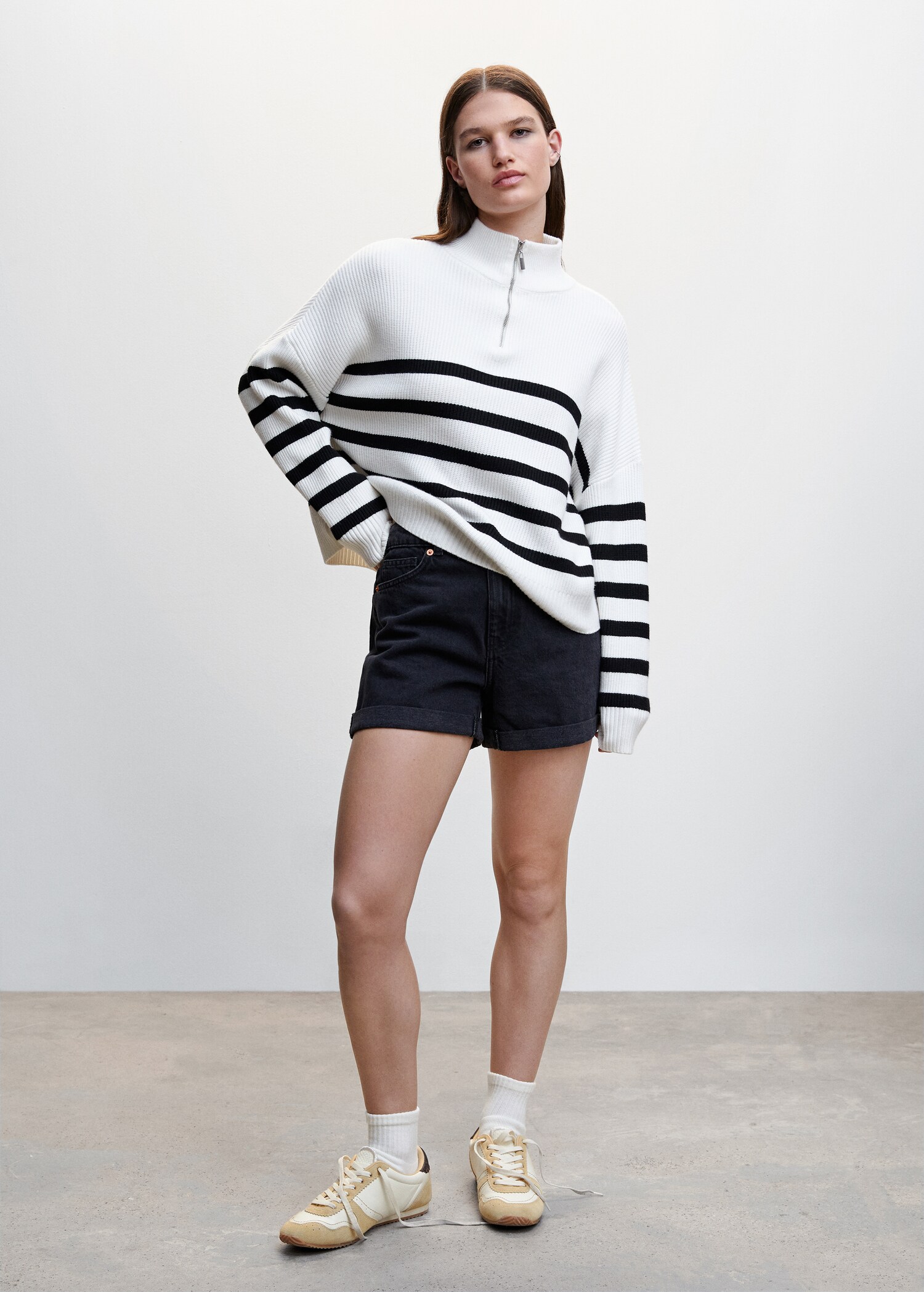Gestreifter Pullover mit Reißverschluss - Allgemeine Ansicht