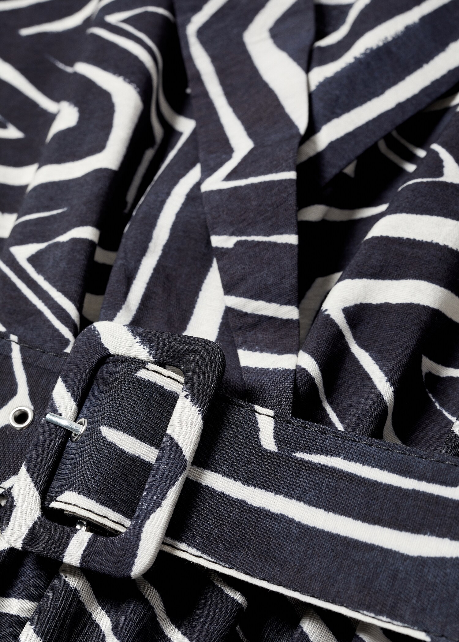 Belt printed jumpsuit - Details of the article 8
