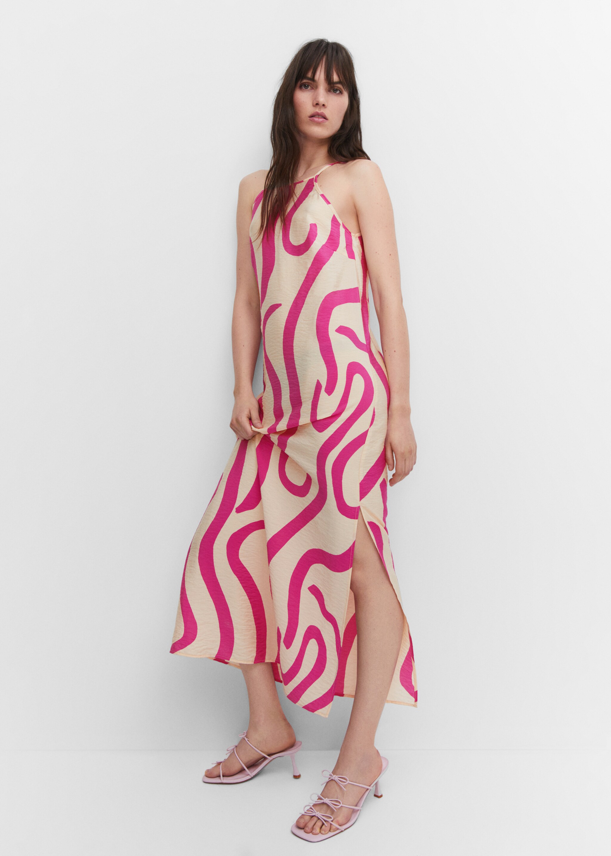 Printed cut-out detail dress - Details of the article 2, Fuchsia. Ref: 57000225-00.