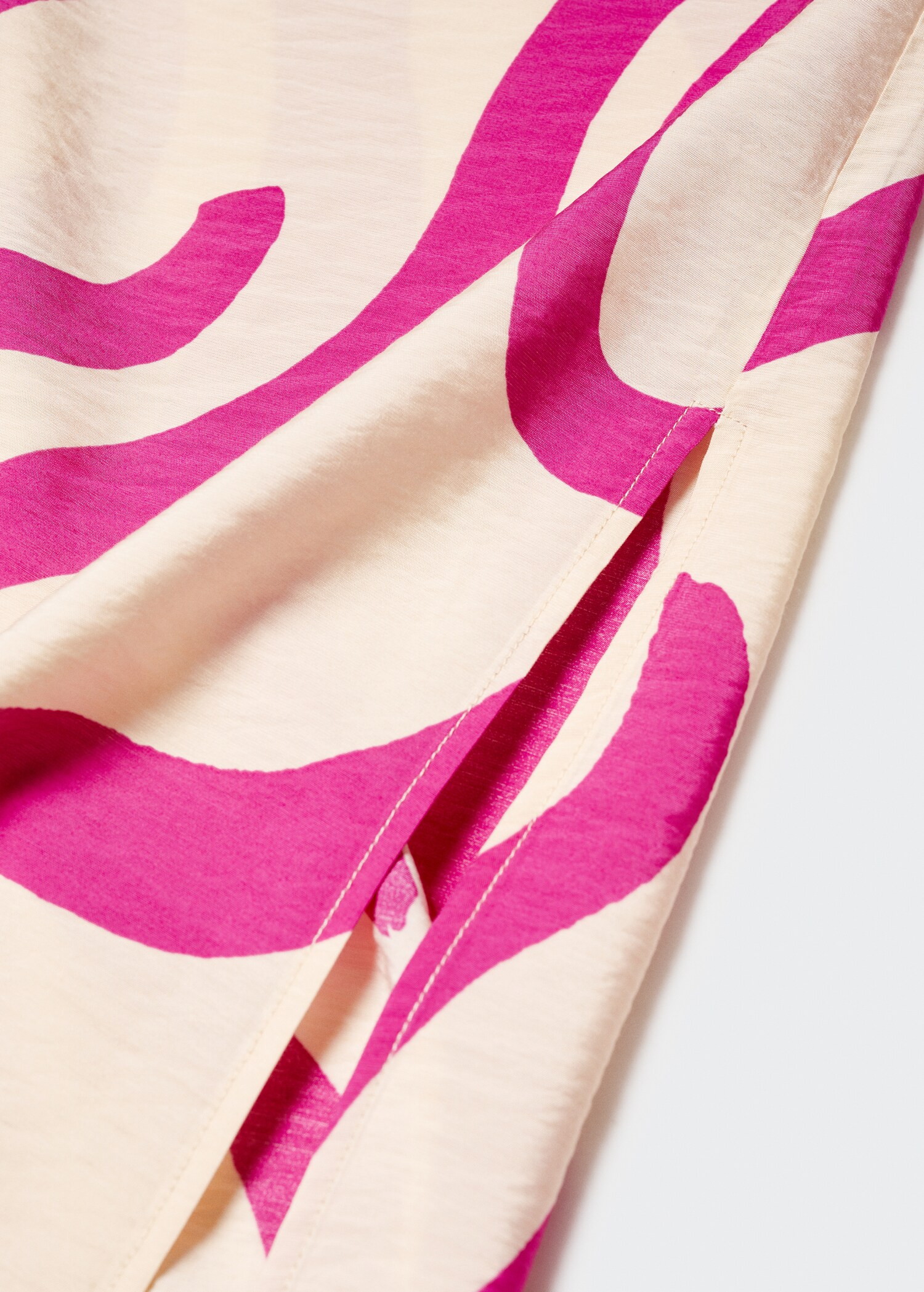 Bedrucktes Kleid mit Cut-outs - Detail des Artikels 8