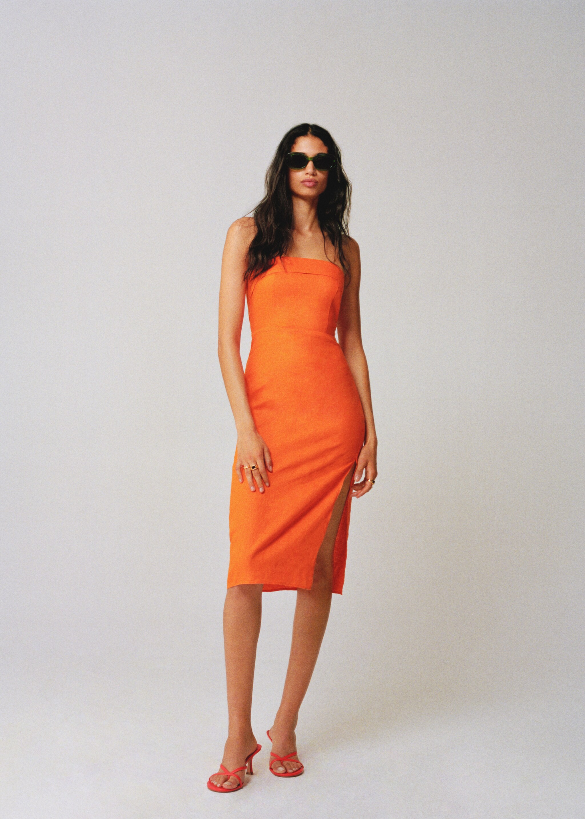 Strapless linen dress - Details of the article 6, Orange. Ref: 57000227-00.