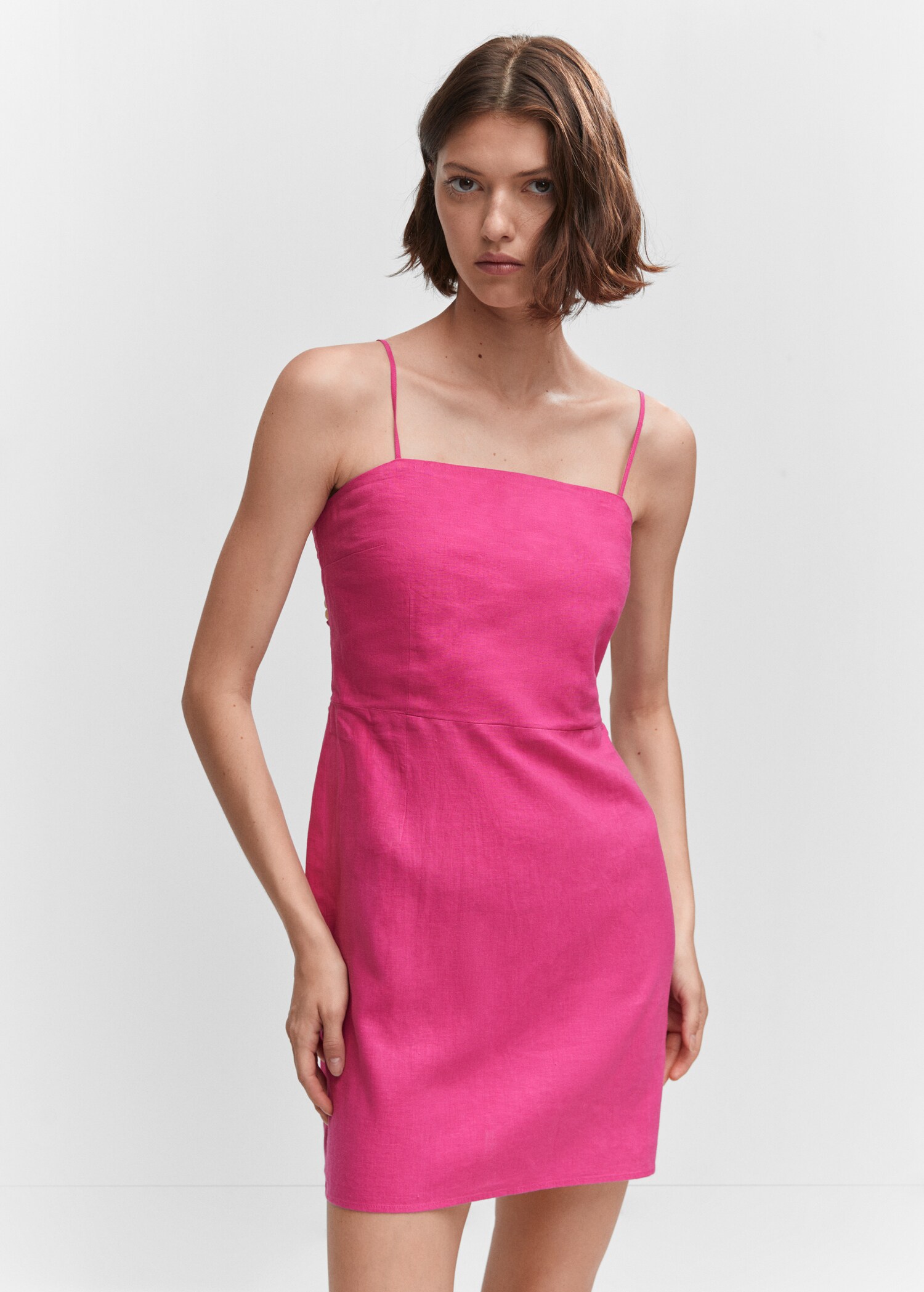 Vestido lino detalle abalorios - Plano medio
