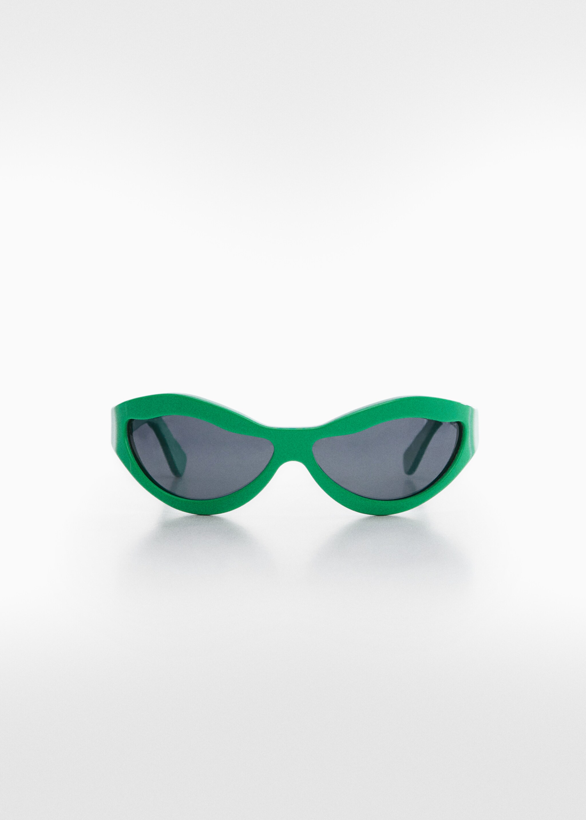 Sonnenbrille mit ungleichmäßiger Glasform - Artikel ohne Model