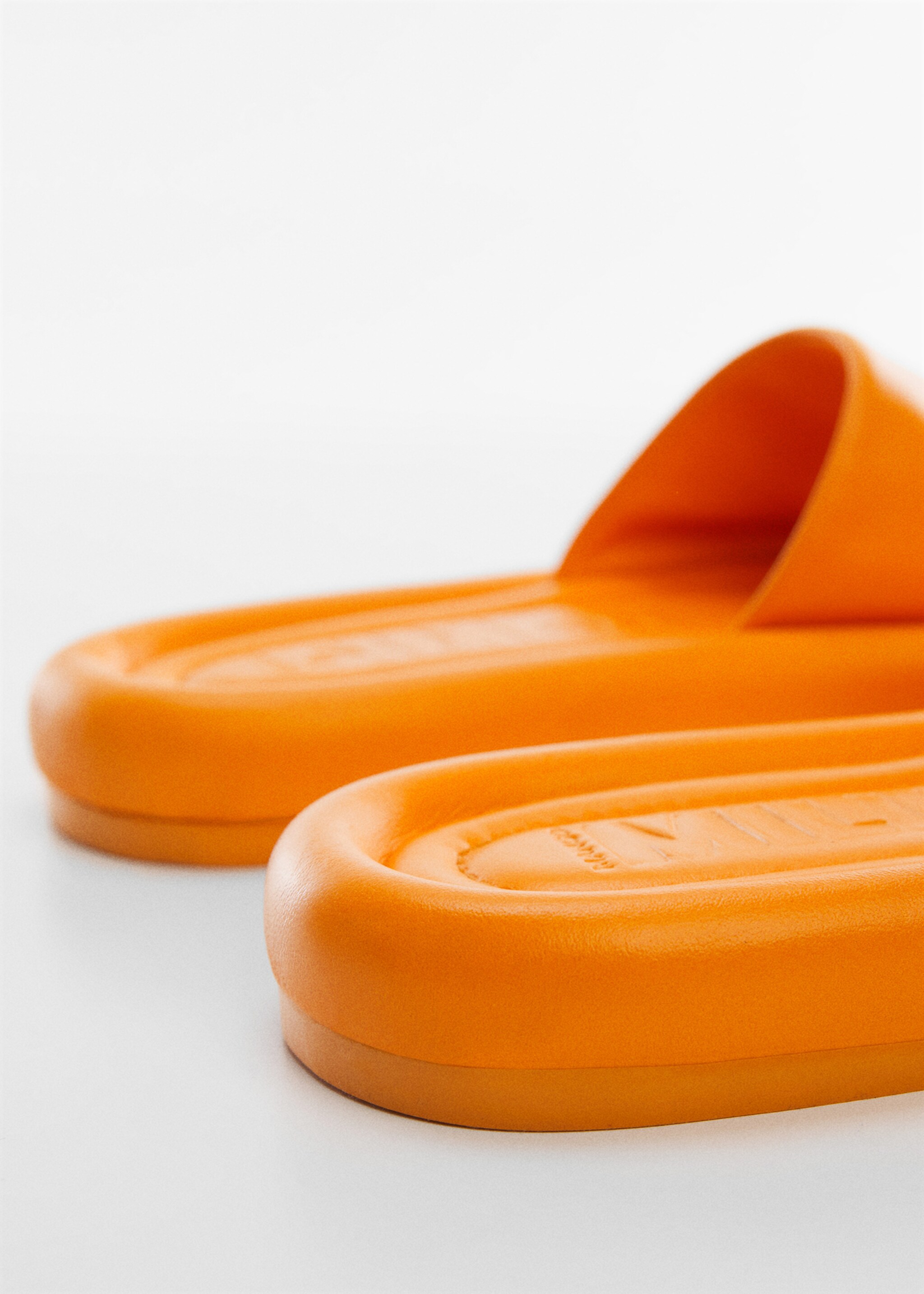 Leather sandals with a wide strap - Details of the article 1, Yellow. Ref: 57000345-00.