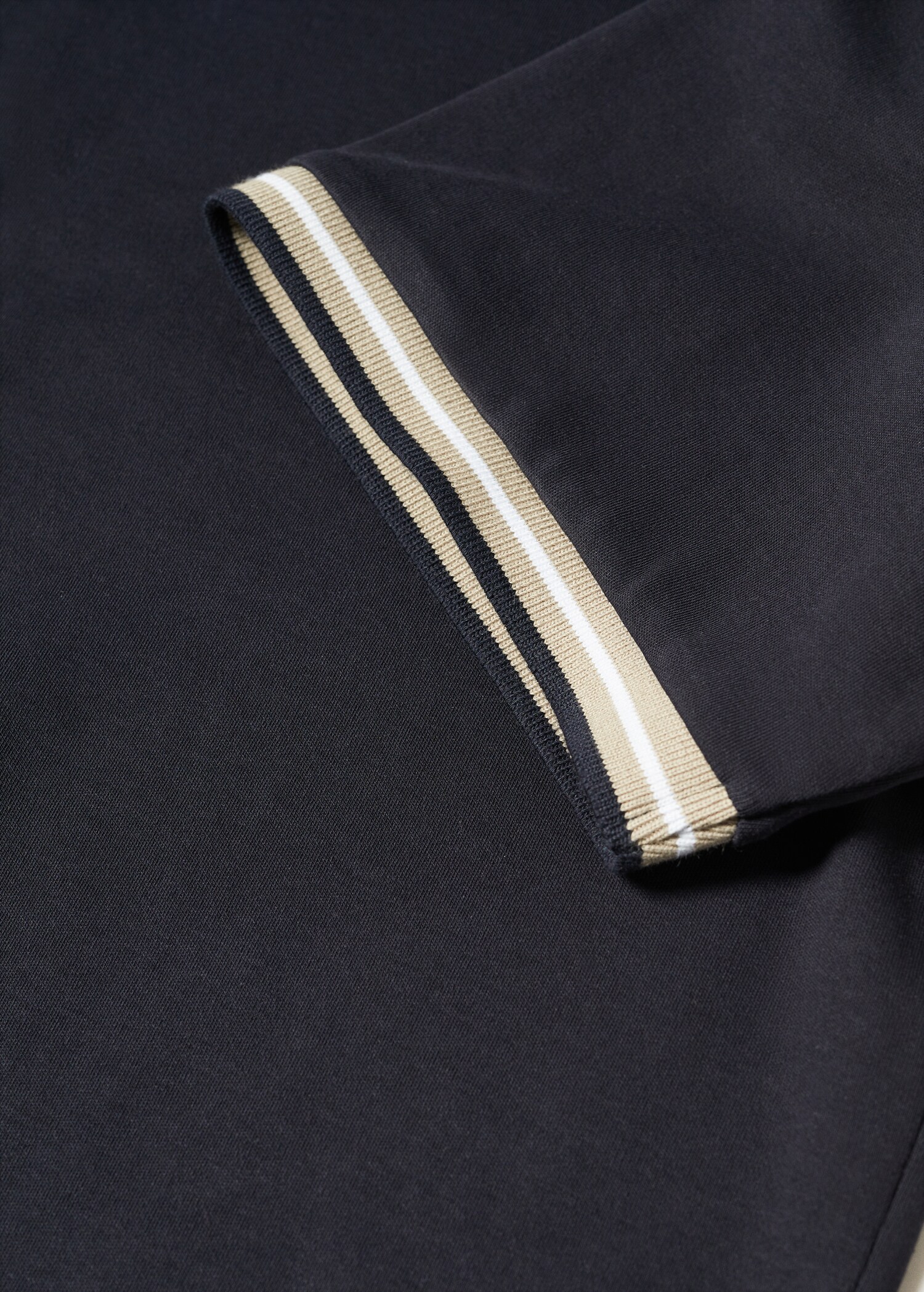 Polo 100% cotone bordi contrasto - Dettaglio dell'articolo 8