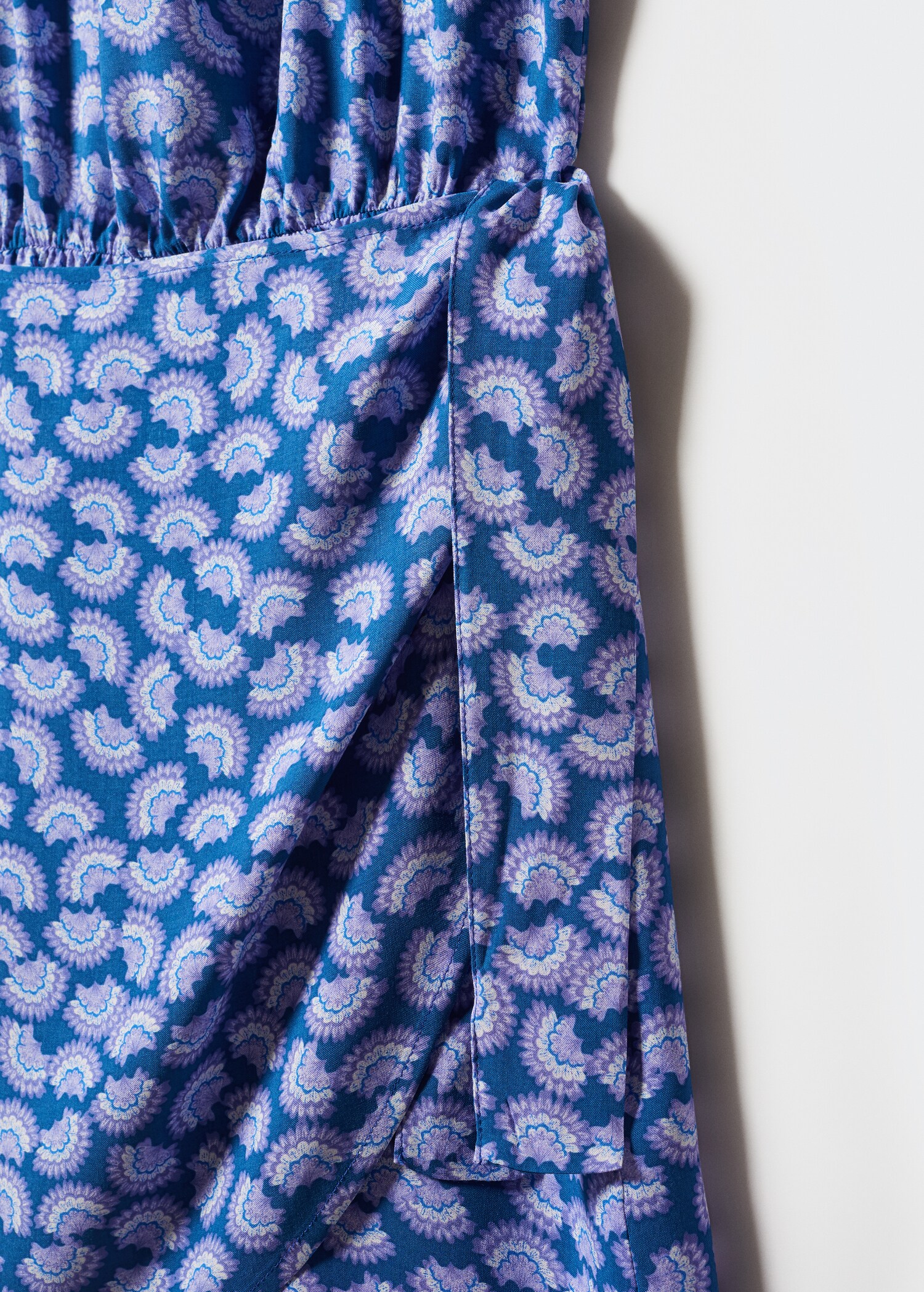 Print wrap dress - Details of the article 8