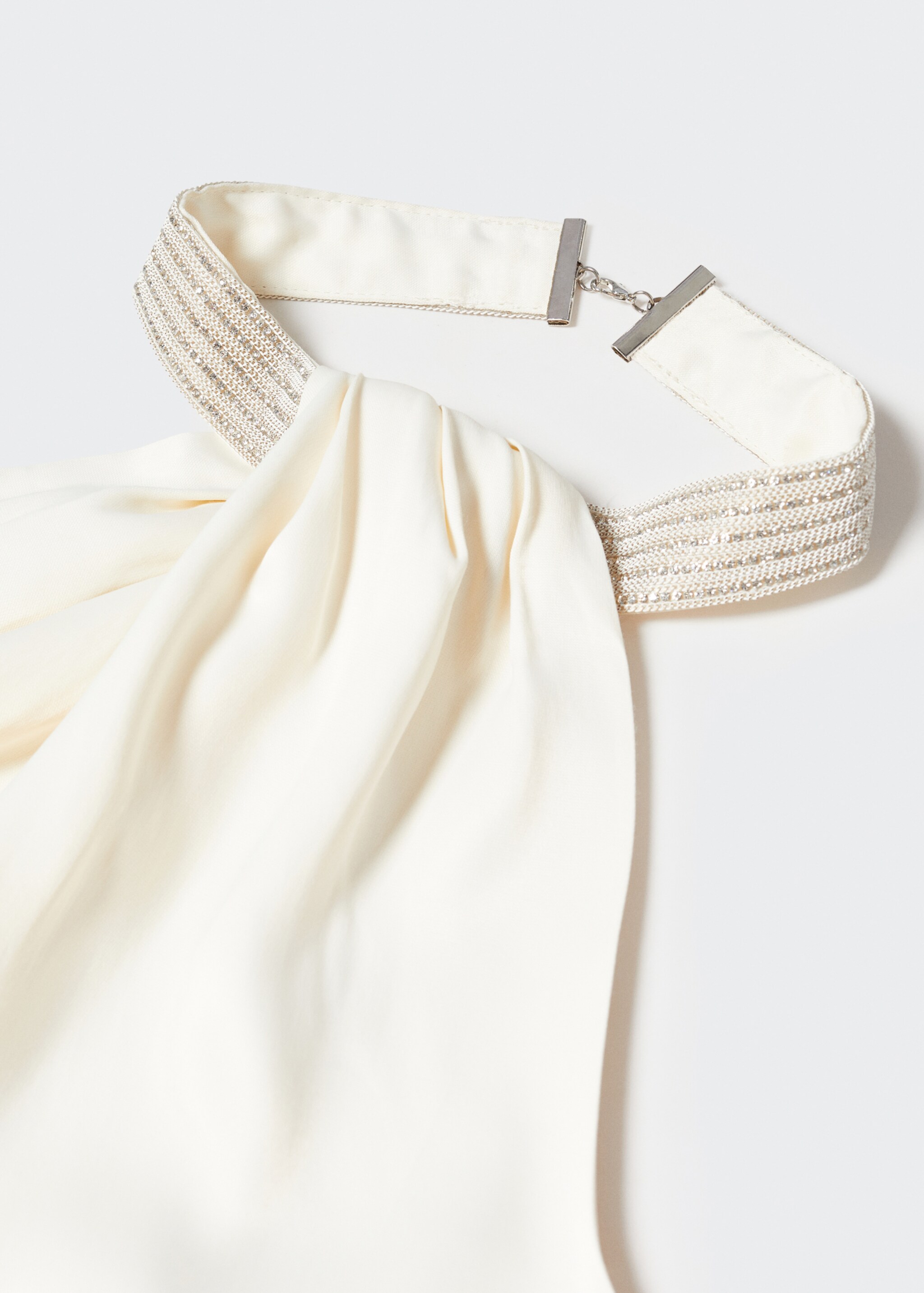 Halter-neck jumpsuit with metallic detail - Details of the article 8, Ecru. Ref: 57001089-00.