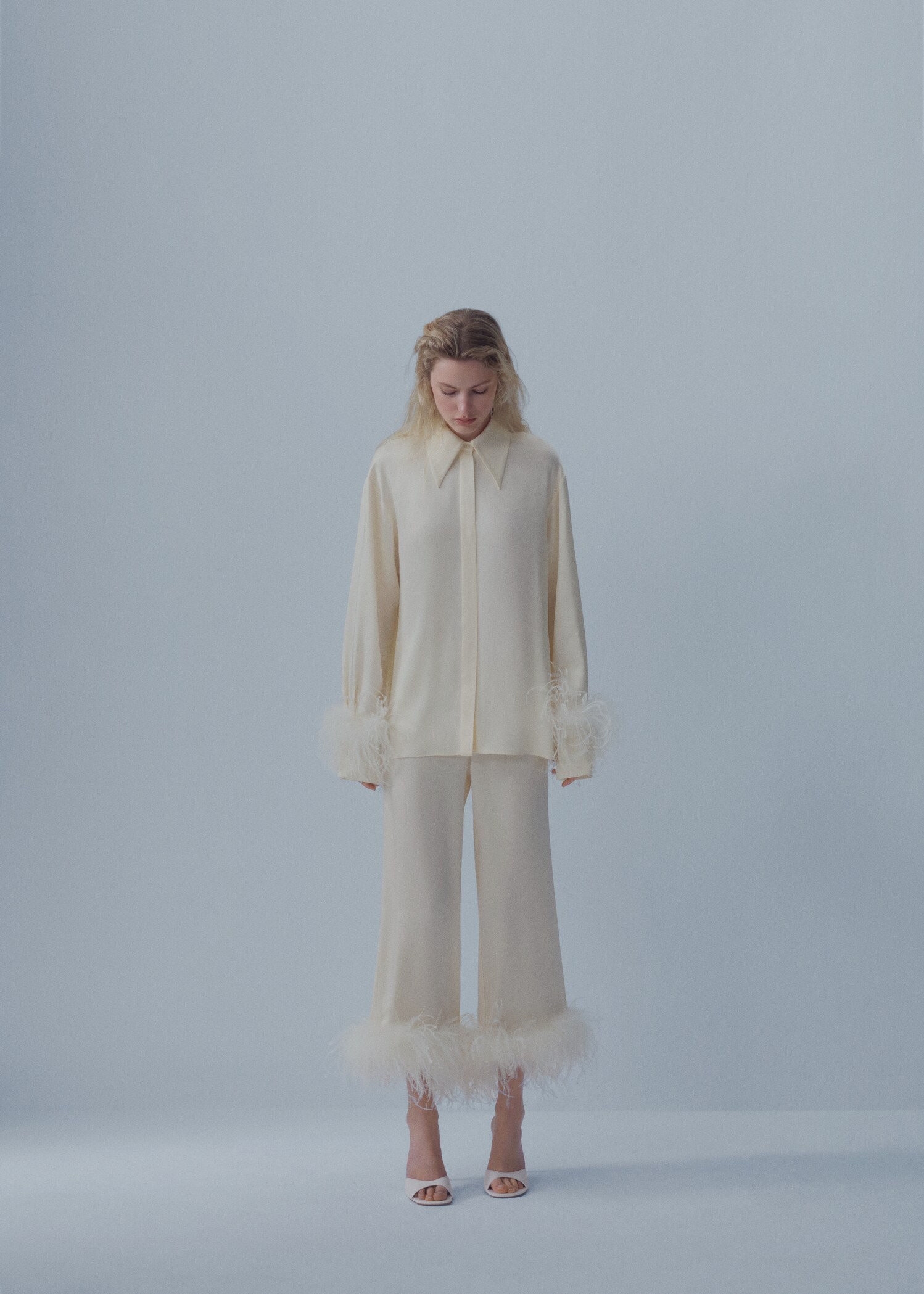 Satin trousers with feather detail - Details of the article 1