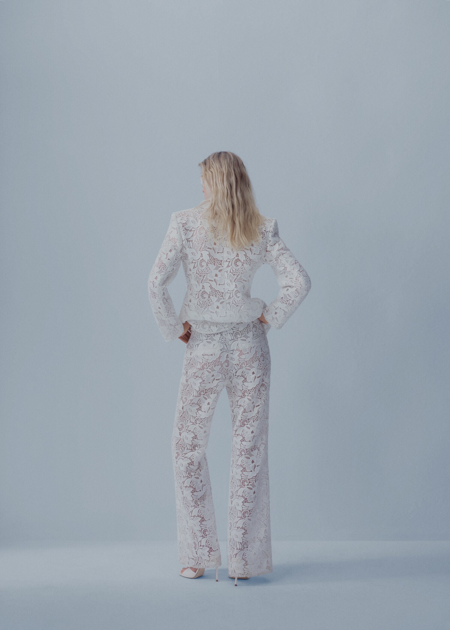 Pantalons vestit guipur - Revers de l'article