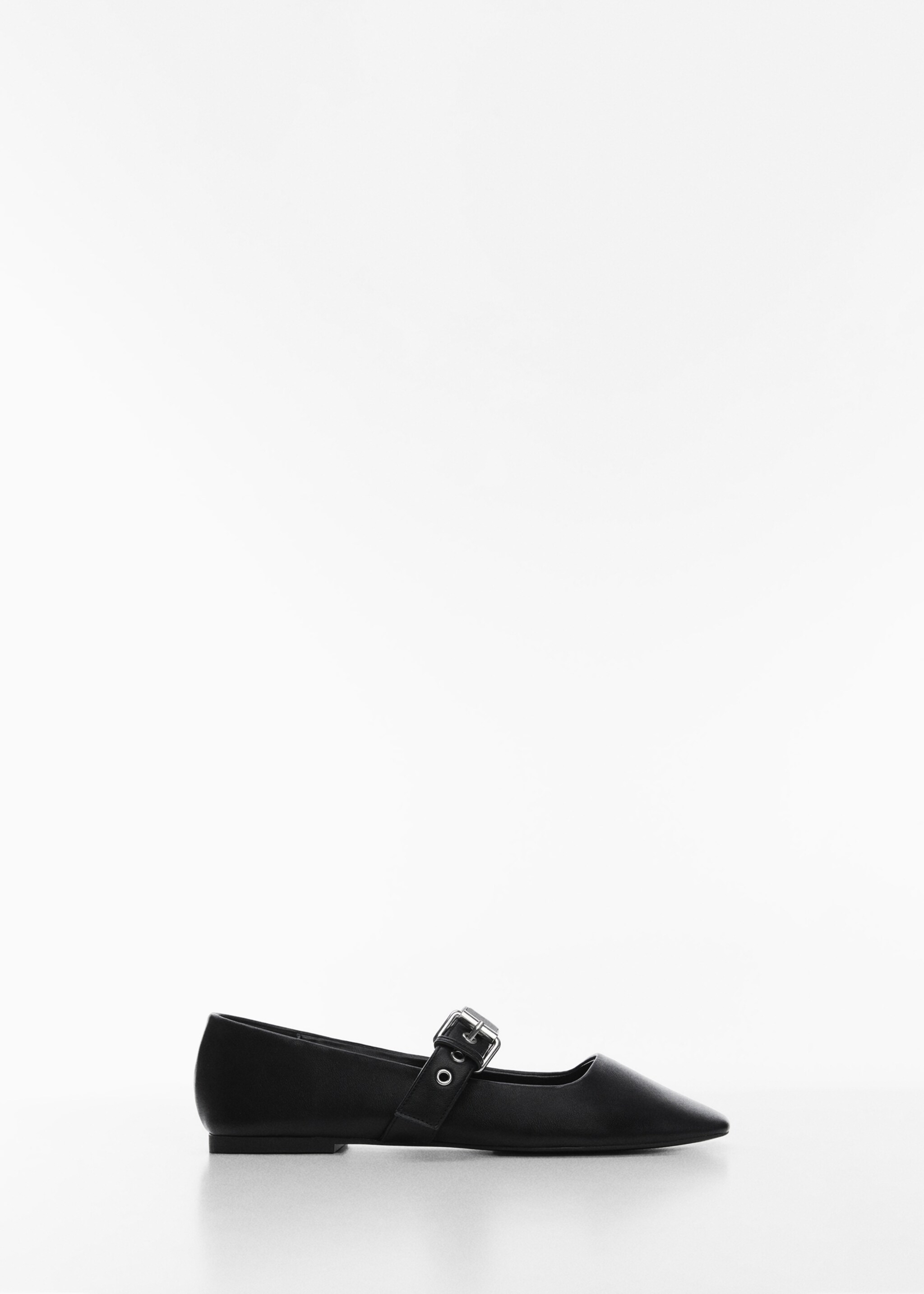 Chaussures cloutées boucle - Article sans modèle