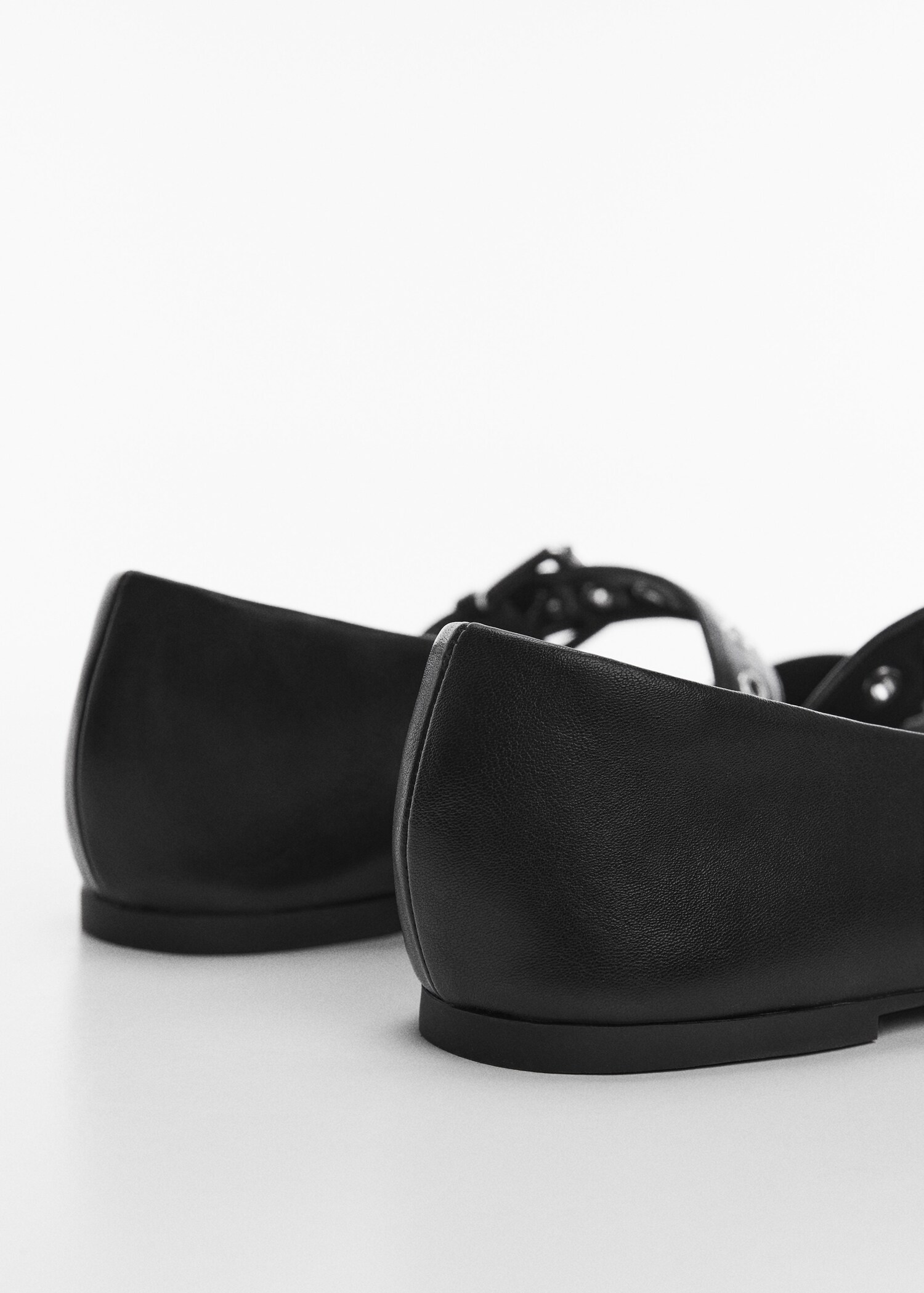 Zapato hebilla tachuelas - Detalle del artículo 1
