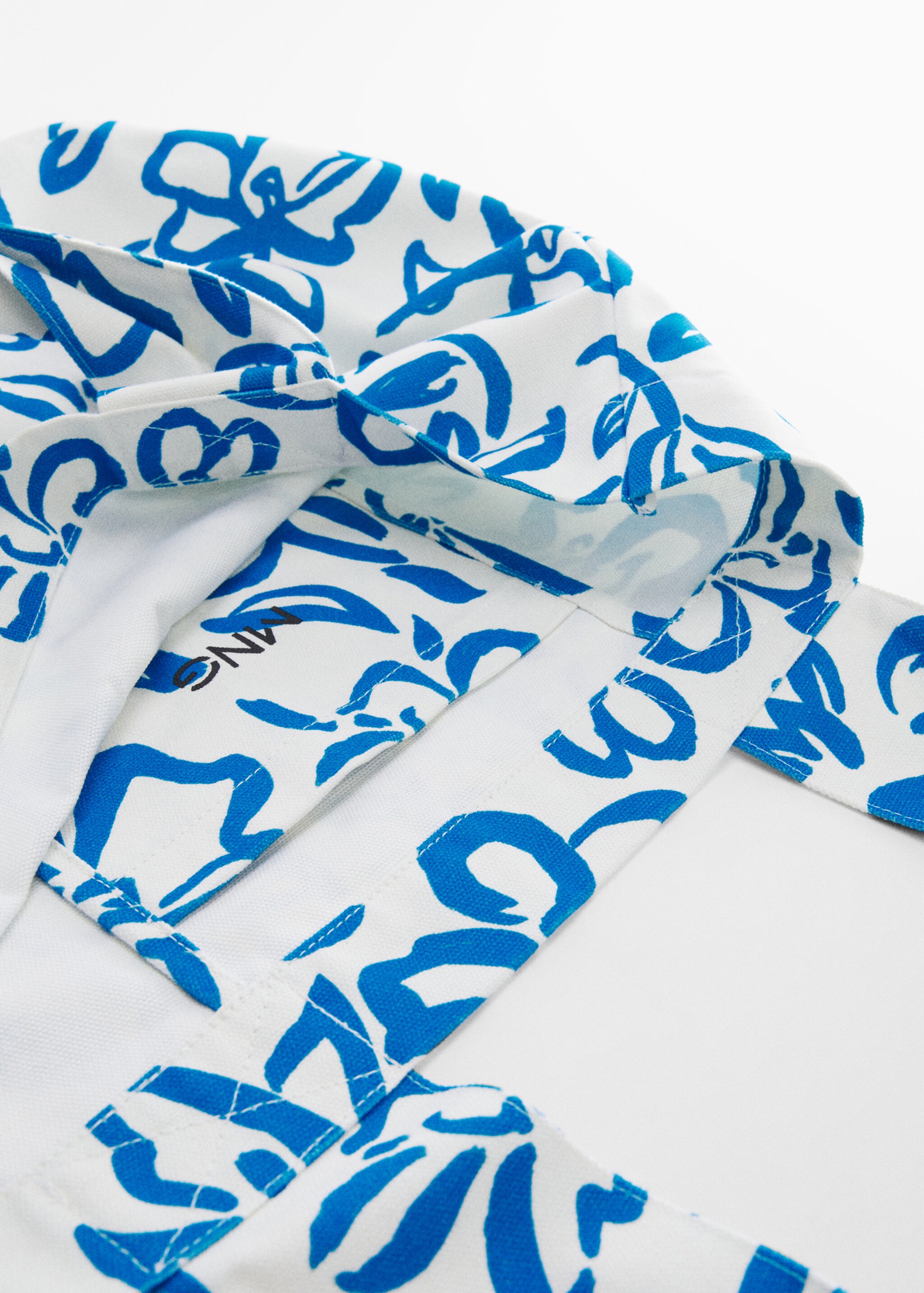 Floral tote bag - Details of the article 1, Blue. Ref: 57002519-00.