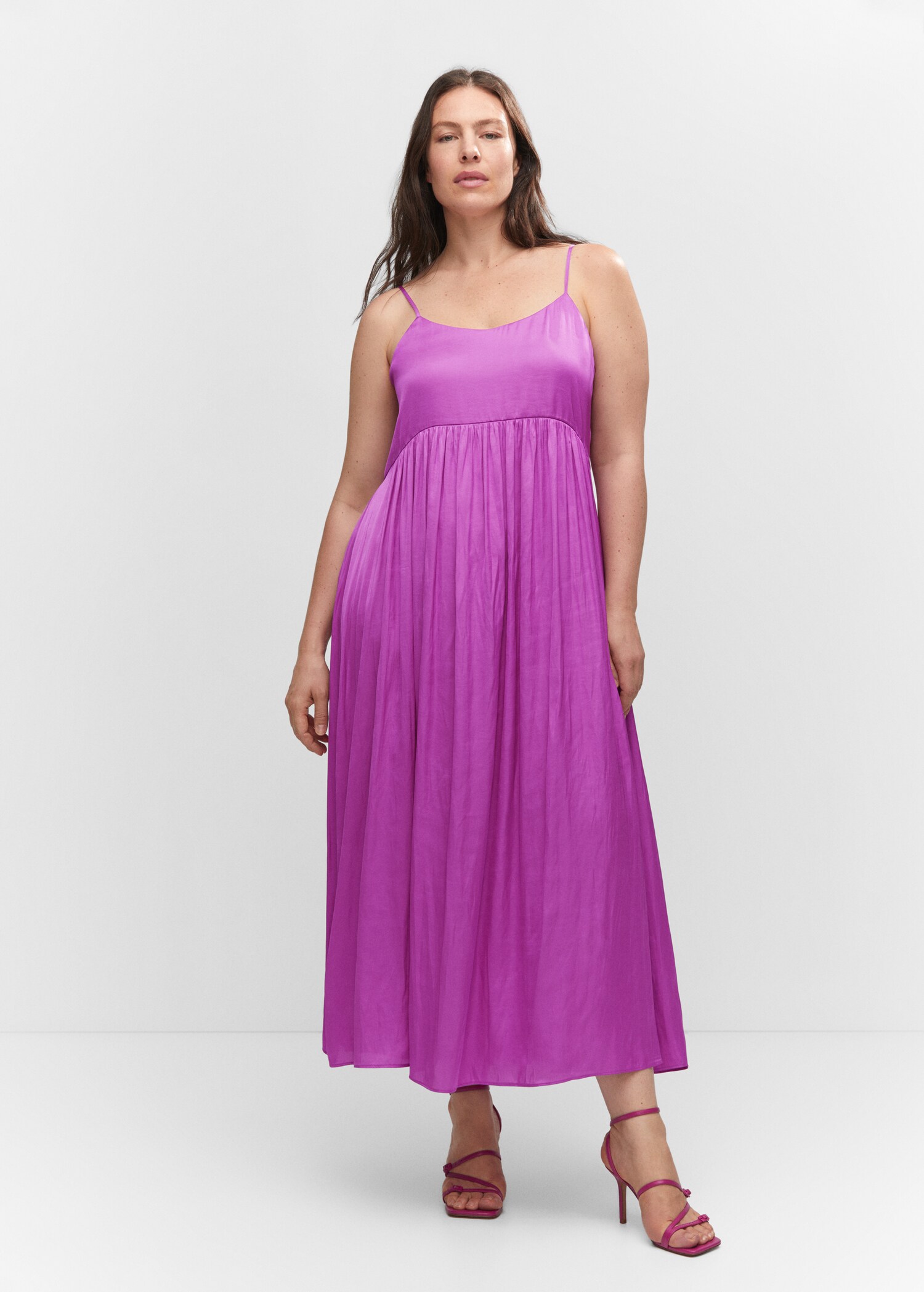 Long satin dress - Details of the article 3