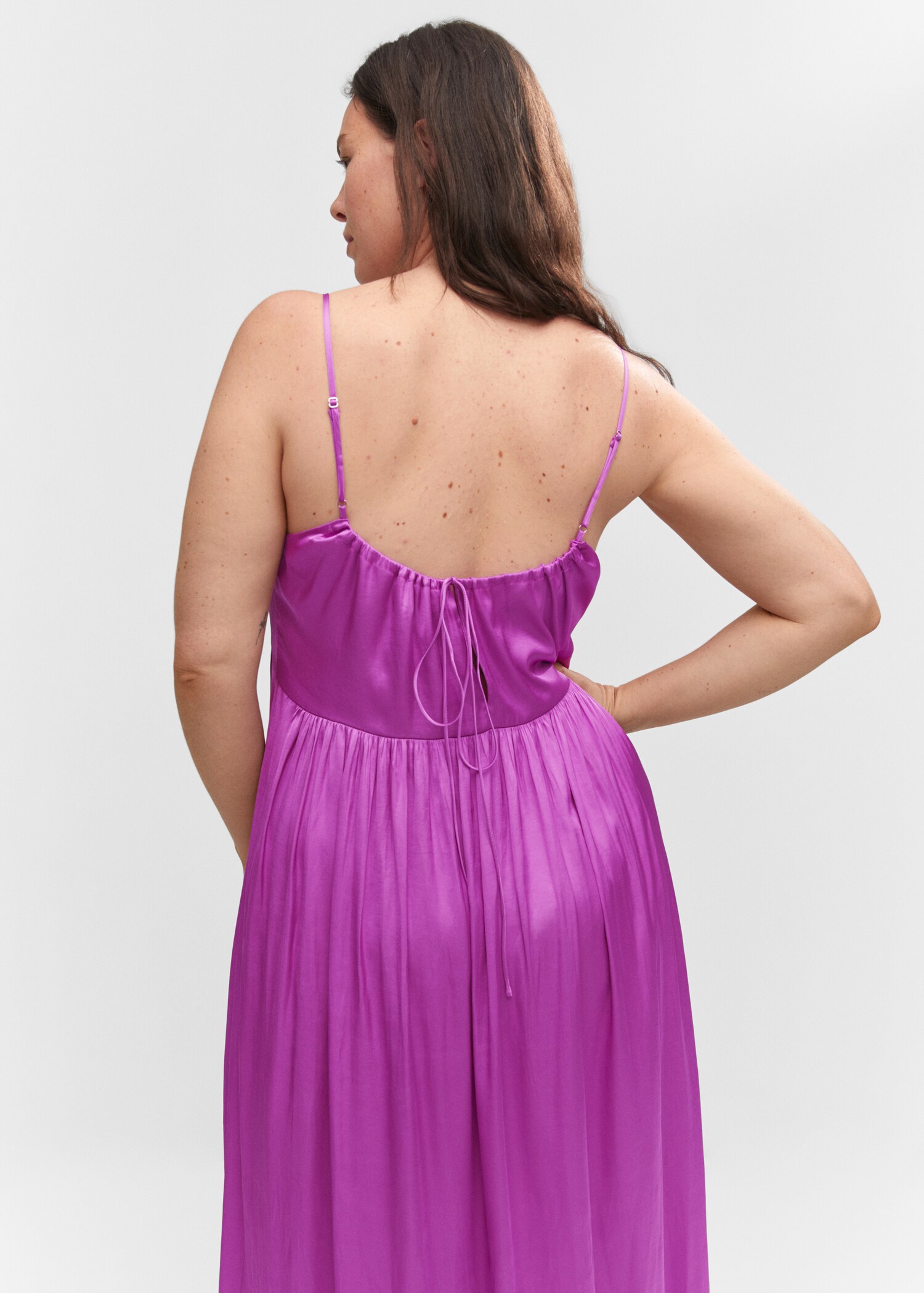 Long satin dress - Details of the article 4
