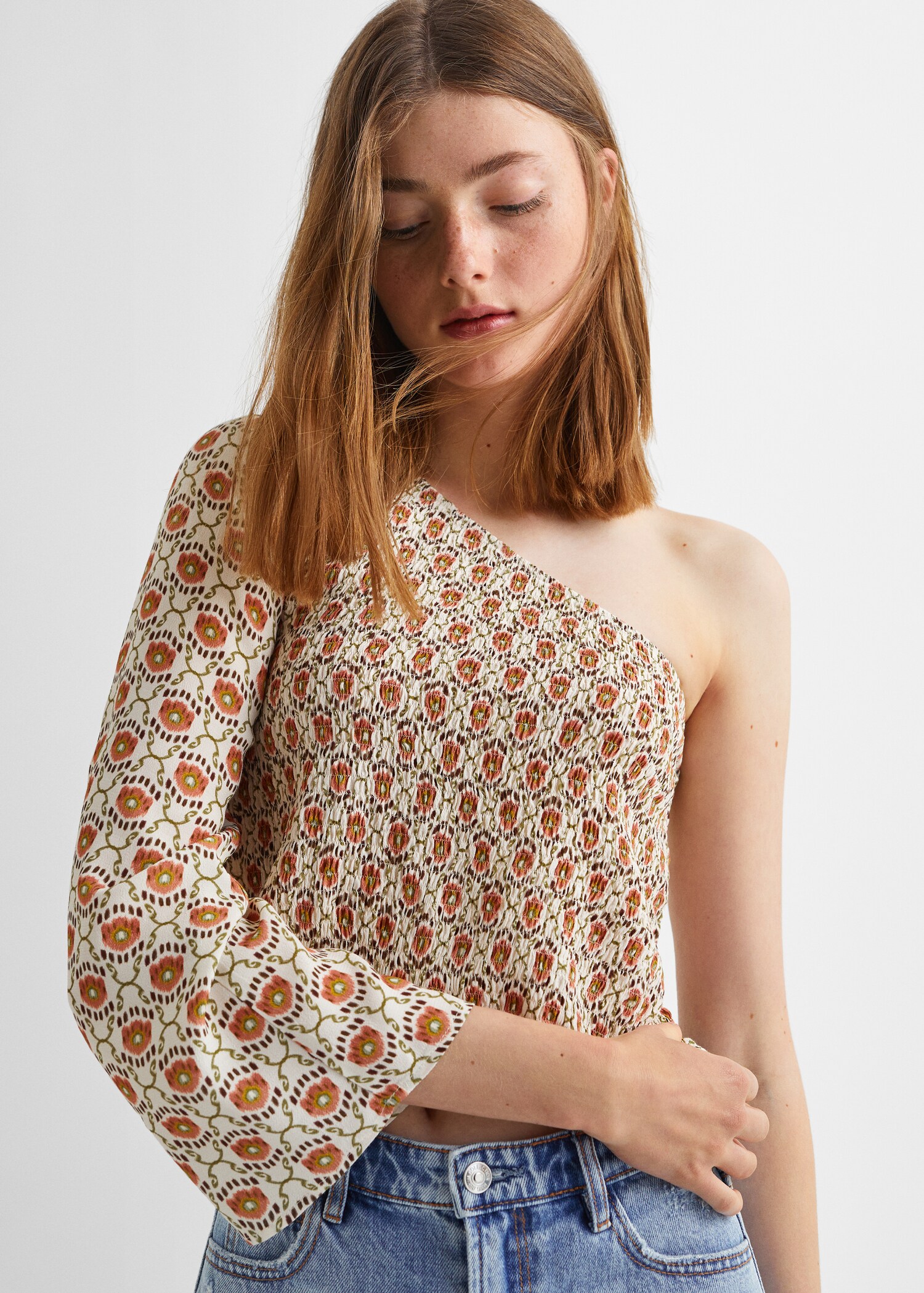 Asymmetrical printed blouse - Details of the article 1