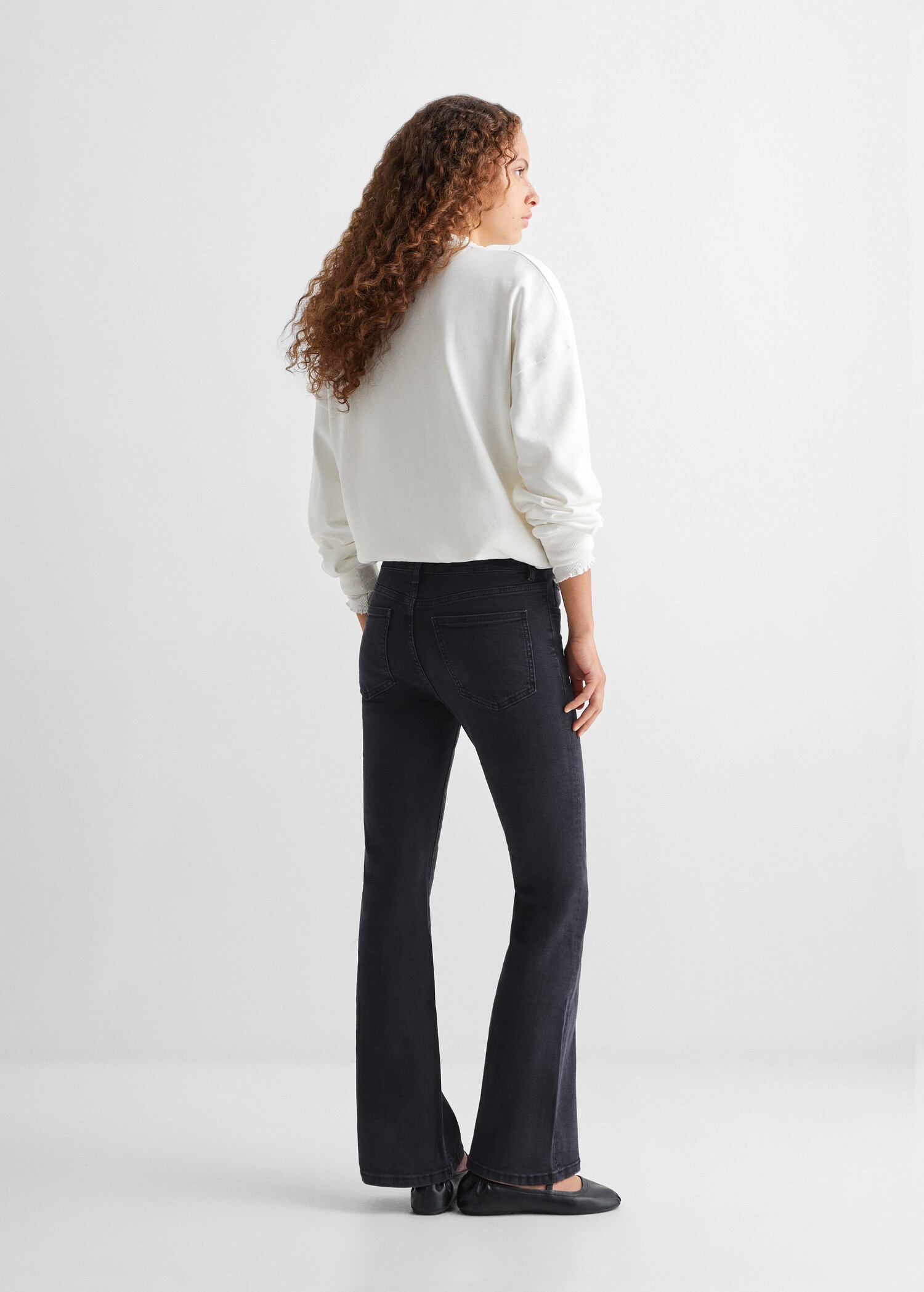 Flared jeans - Achterkant van het artikel