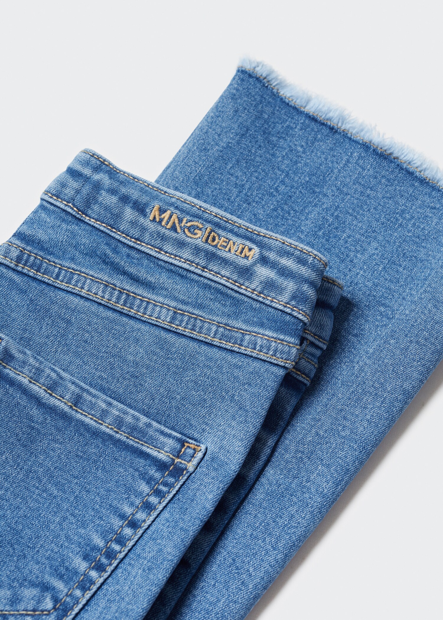 Trumpet jeans - Details of the article 8