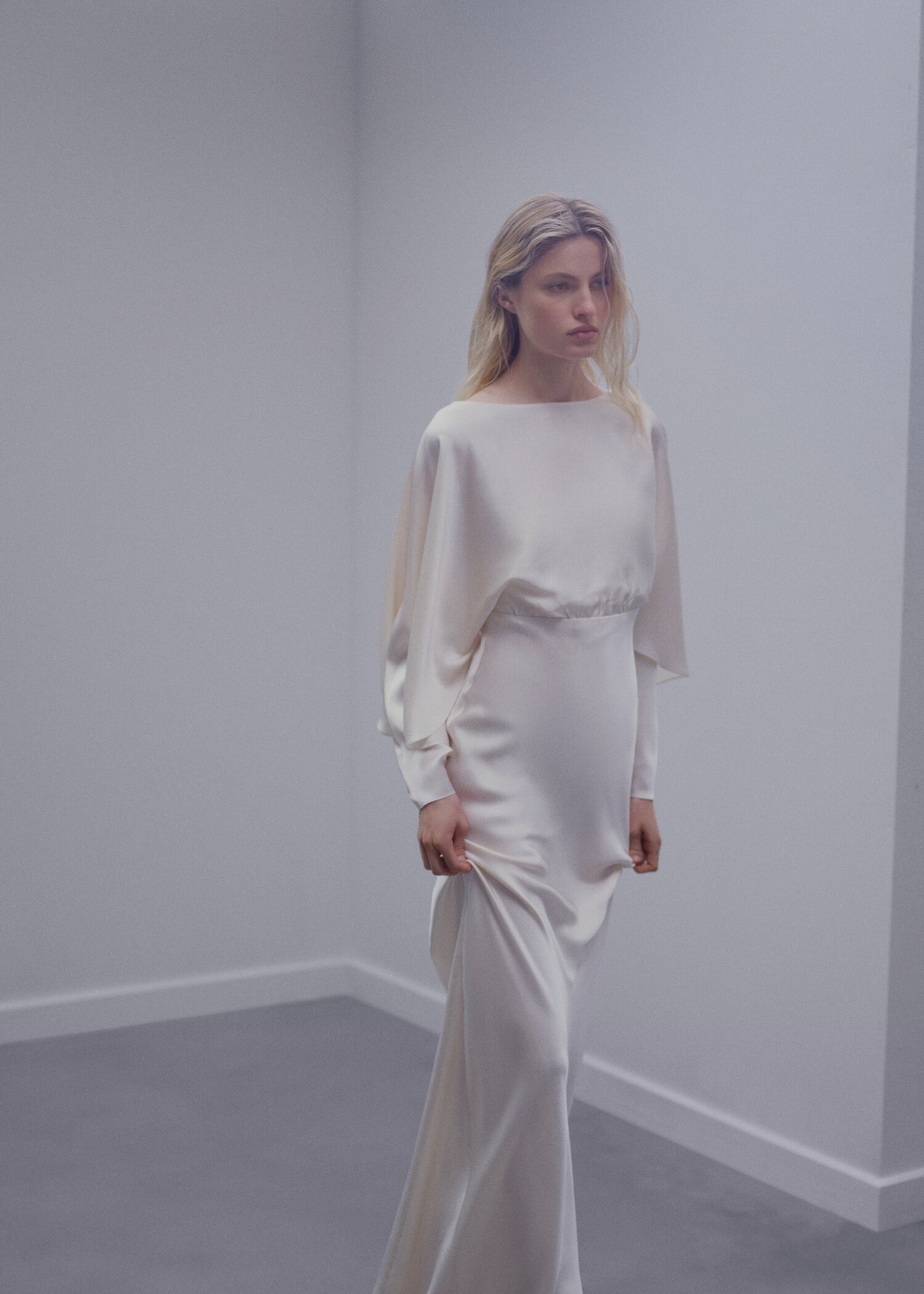 Lingerie dress with cloak detail - Details of the article 1