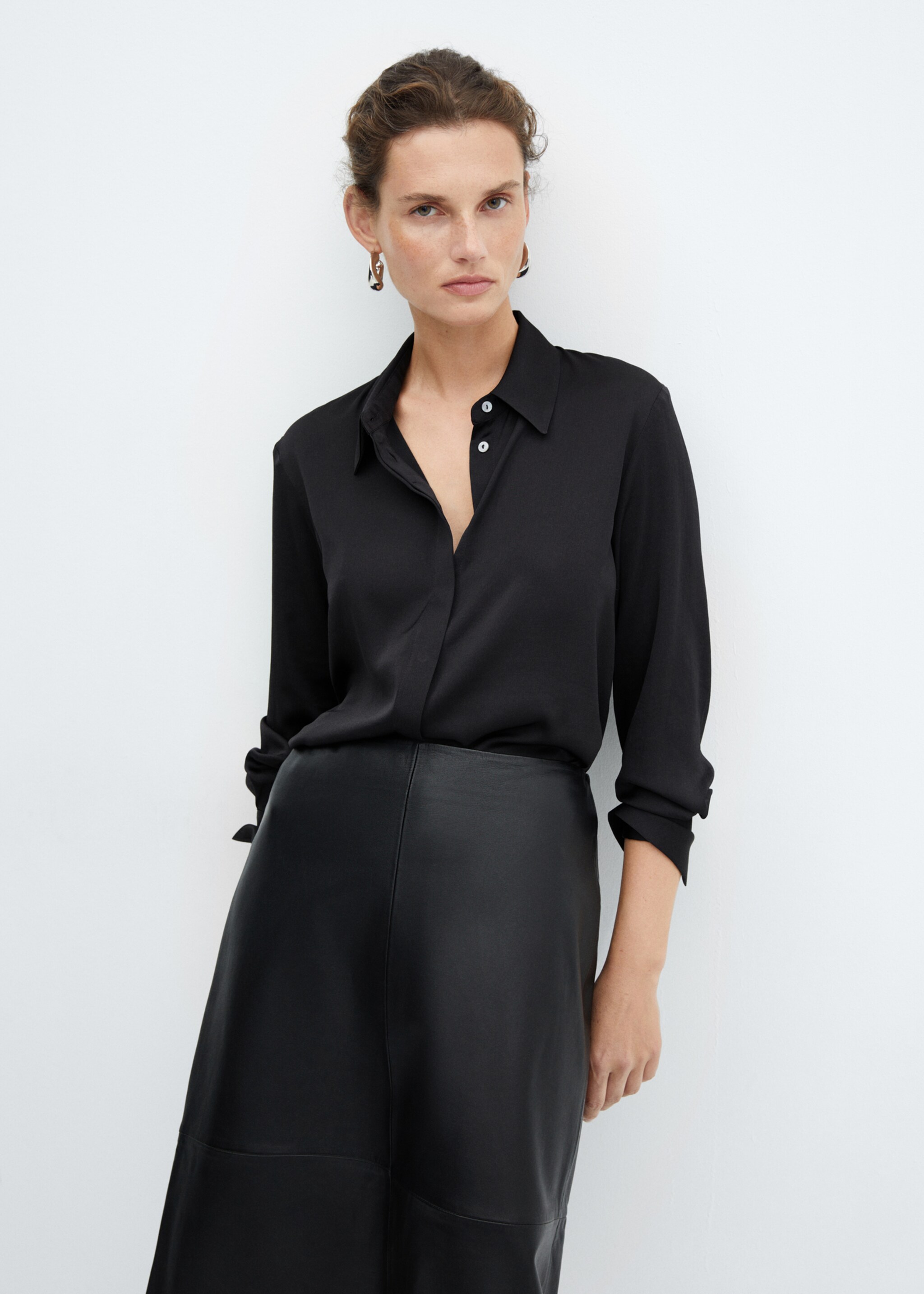 Satin finish flowy shirt - Medium plane