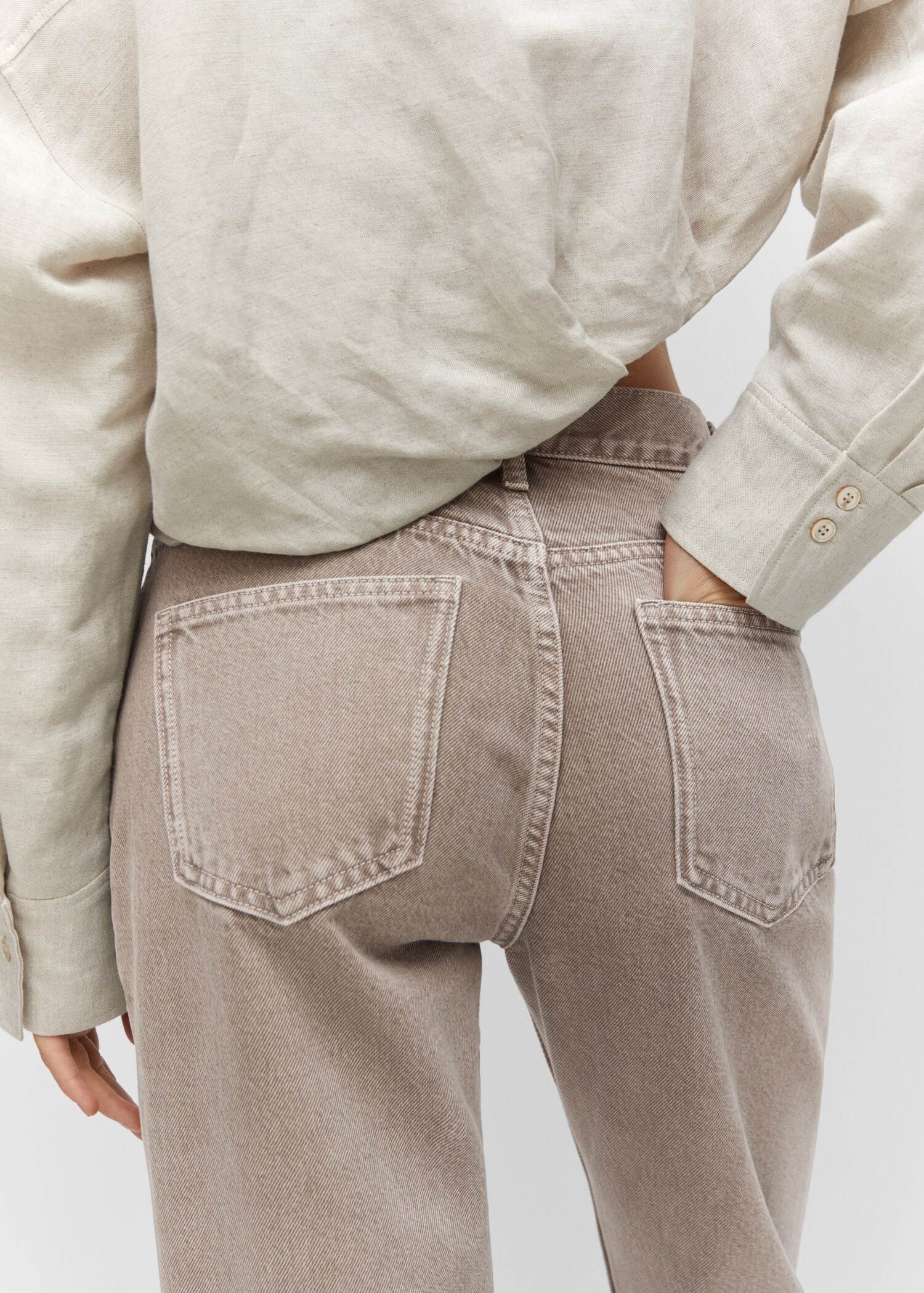 Mid-rise straight jeans - Details of the article 4