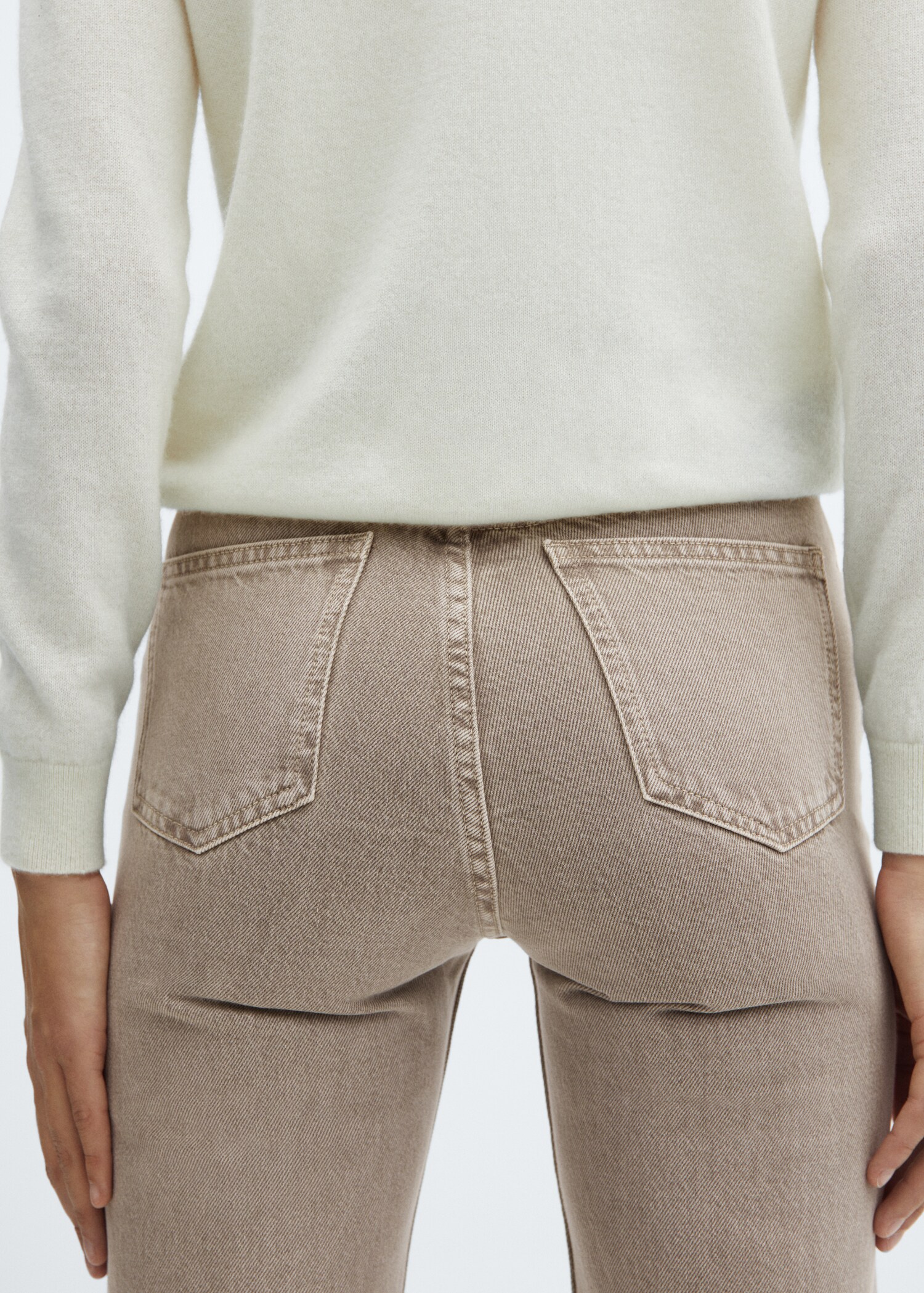 Mid-rise straight jeans - Details of the article 6