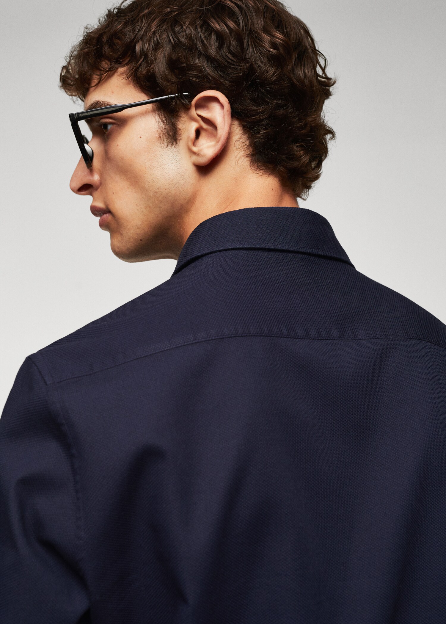 Slim-fit cotton structured shirt - Details of the article 4